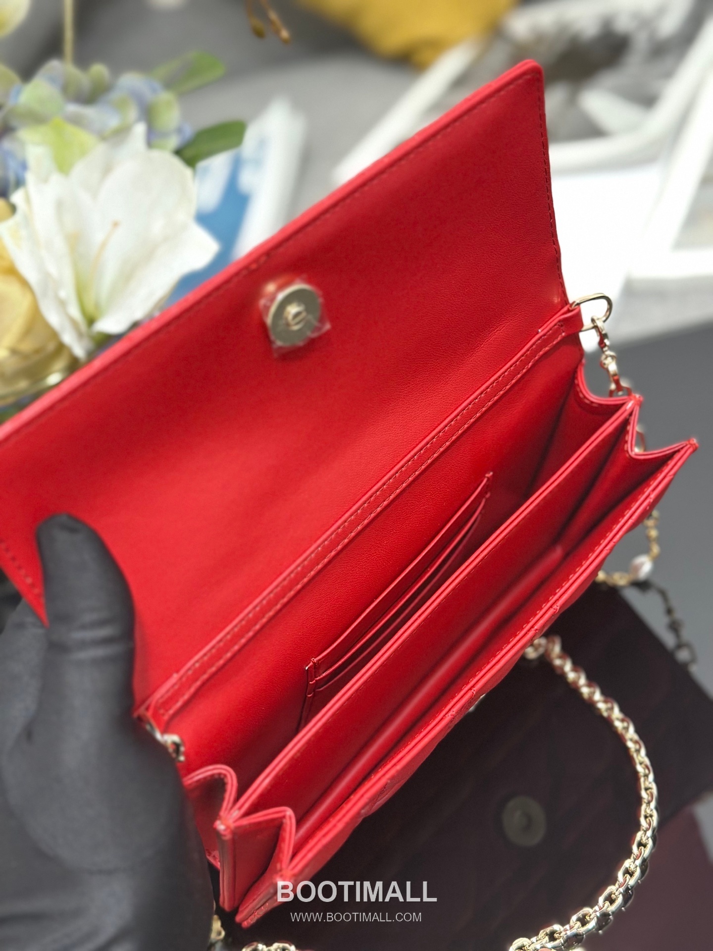 Dior Miss Dior Lambskin Chain Flap Shoulder Bag with Top Handle Charm 디올 미스디올 램스킨 체인 플랩 탑핸들 참 숄더백 블랙 M0997 21cm 8