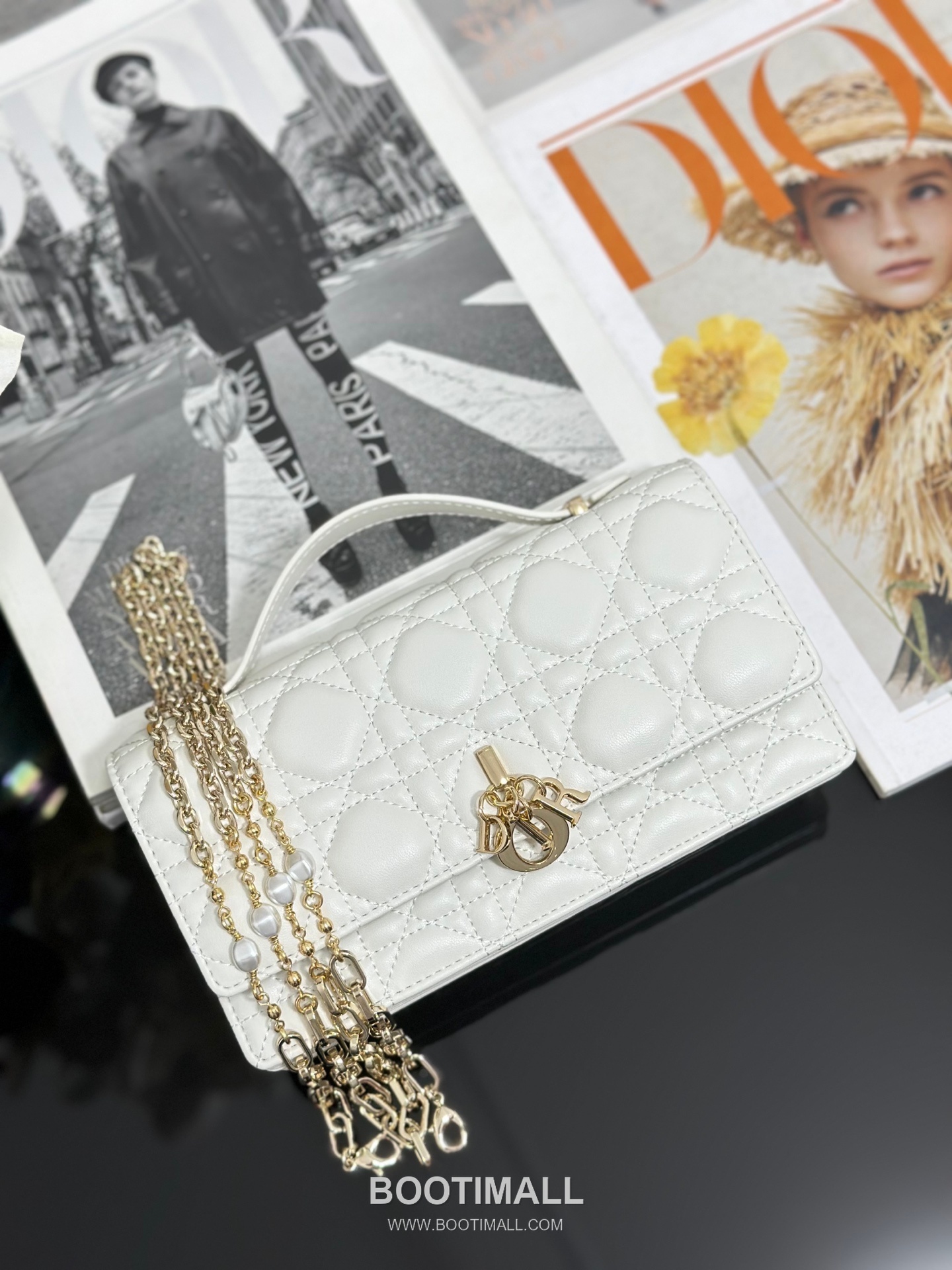 Dior Miss Dior Lambskin Chain Flap Shoulder Bag with Top Handle Charm 디올 미스디올 램스킨 체인 플랩 탑핸들 참 숄더백 블랙 M0997 21cm 5