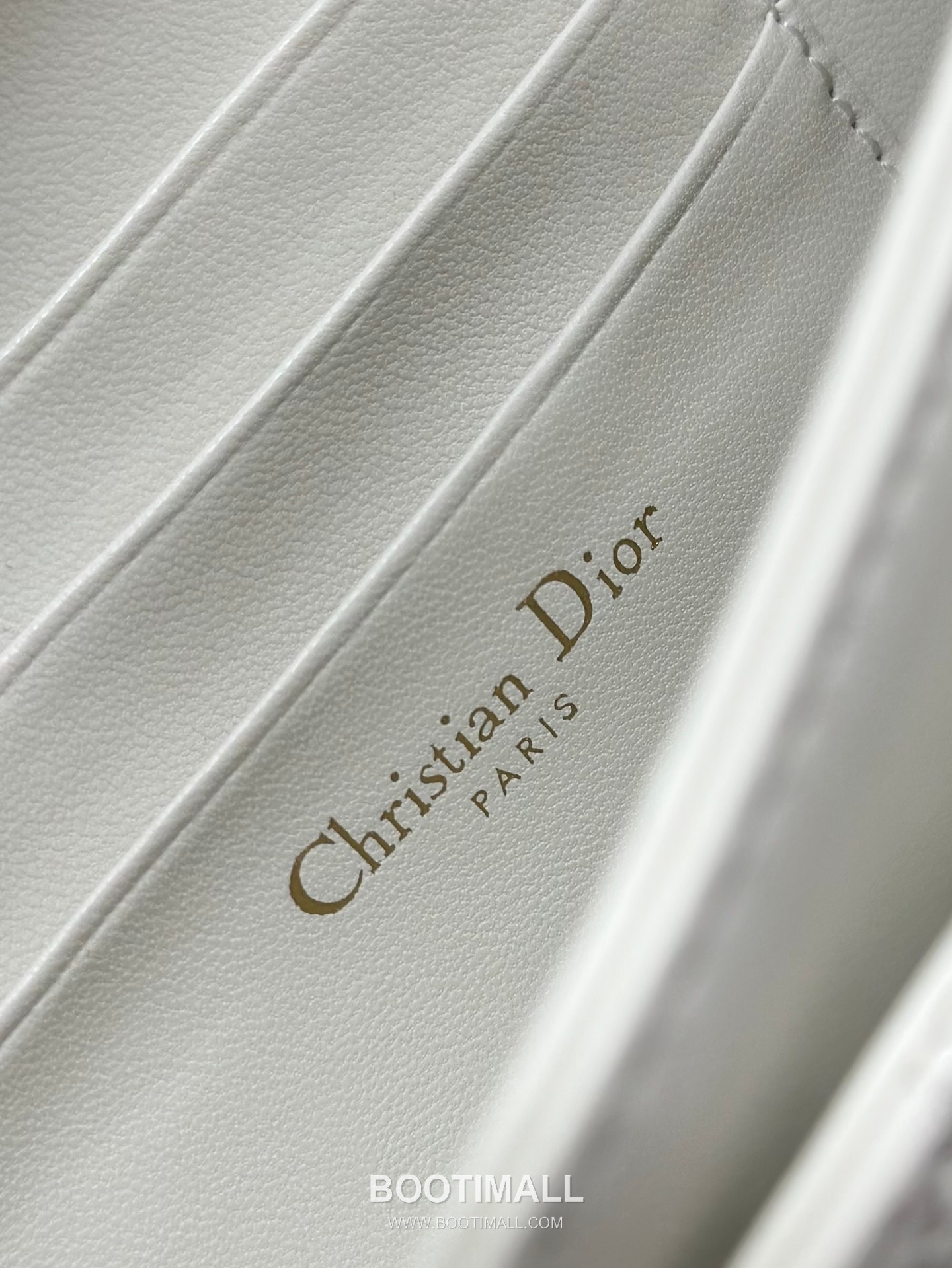 Dior Miss Dior Lambskin Chain Flap Shoulder Bag with Top Handle Charm 디올 미스디올 램스킨 체인 플랩 탑핸들 참 숄더백 블랙 M0997 21cm 9