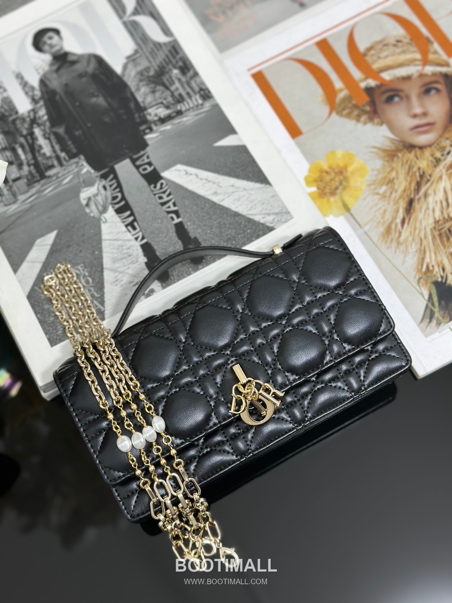 Dior Miss Dior Lambskin Chain Flap Shoulder Bag with Top Handle Charm 디올 미스디올 램스킨 체인 플랩 탑핸들 참 숄더백 블랙 M0997 21cm 5