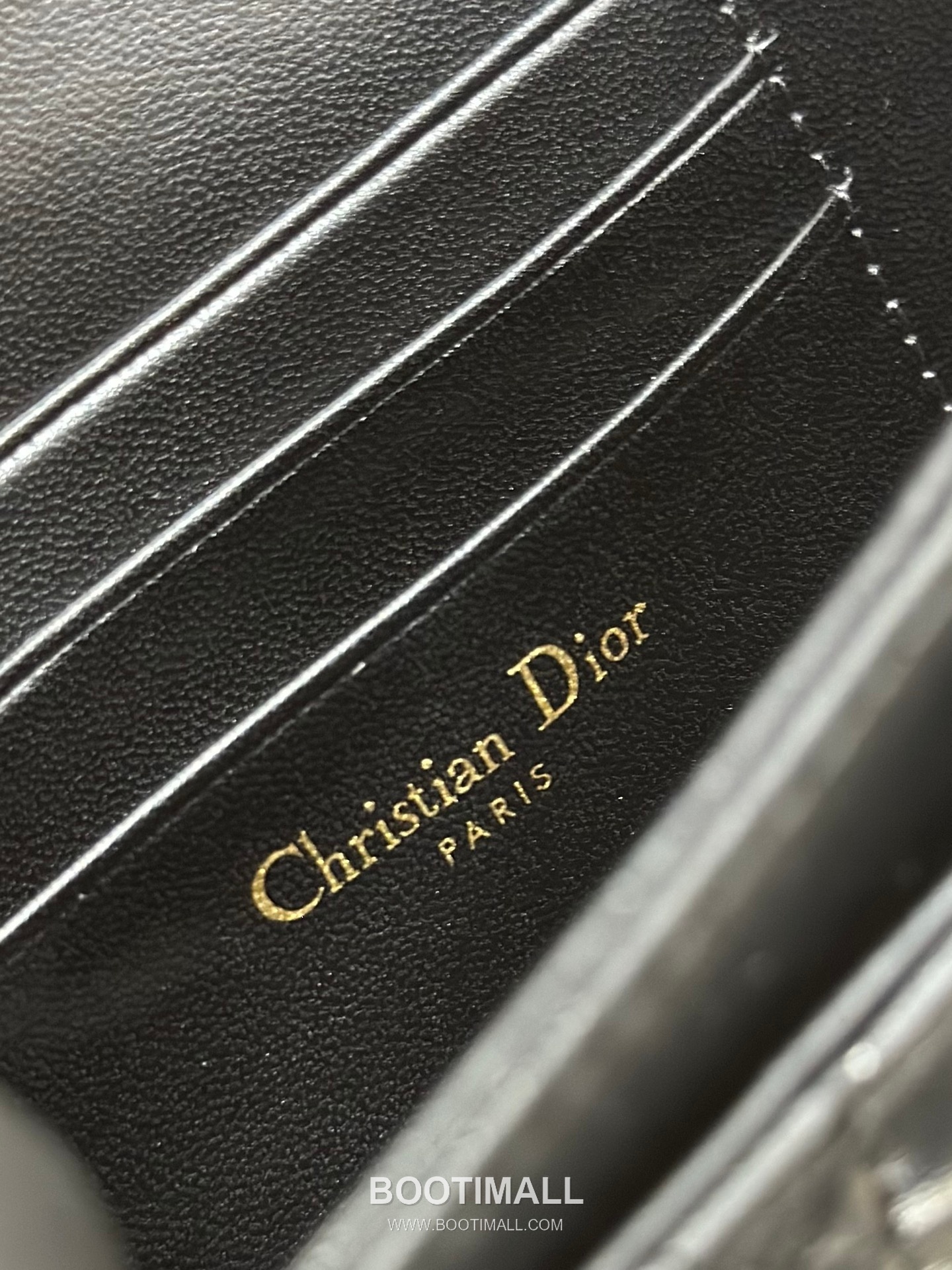 Dior Miss Dior Lambskin Chain Flap Shoulder Bag with Top Handle Charm 디올 미스디올 램스킨 체인 플랩 탑핸들 참 숄더백 블랙 M0997 21cm 9