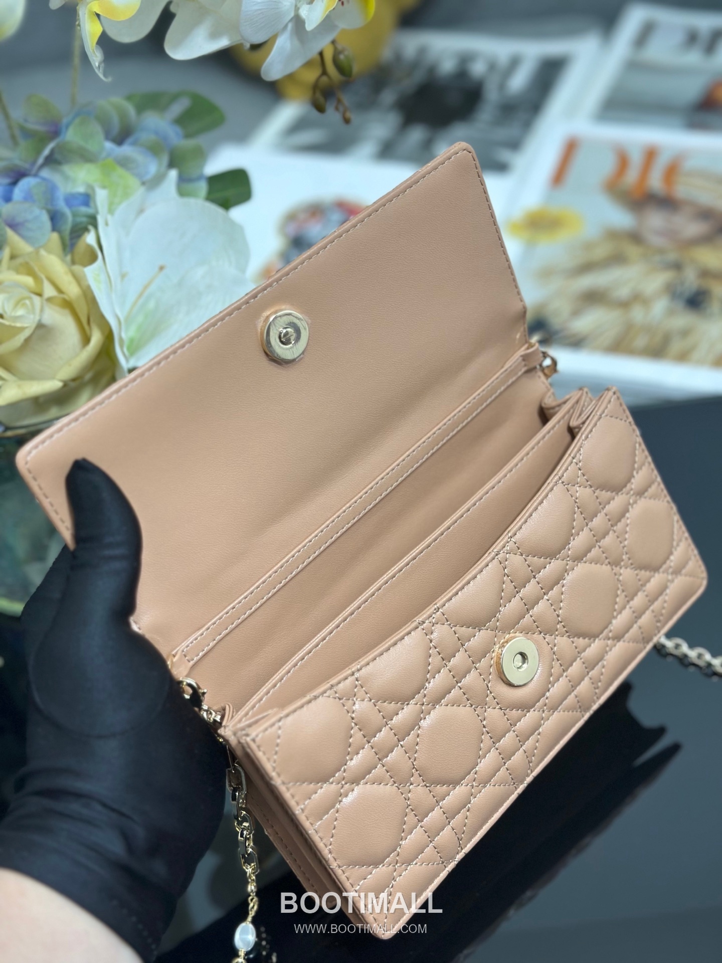 Dior Miss Dior Lambskin Chain Flap Shoulder Bag with Top Handle Charm 디올 미스디올 램스킨 체인 플랩 탑핸들 참 숄더백 블랙 M0997 21cm 7