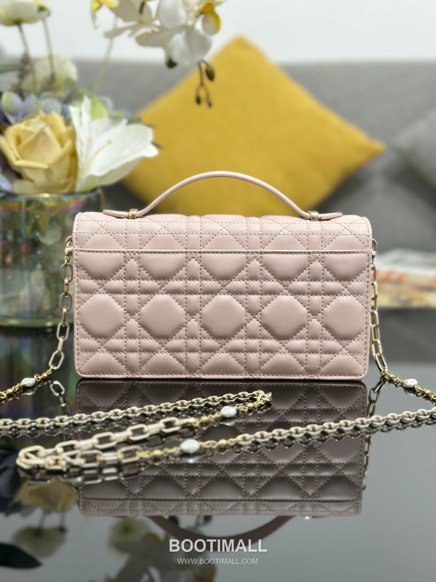 Dior Miss Dior Lambskin Chain Flap Shoulder Bag with Top Handle Charm 디올 미스디올 램스킨 체인 플랩 탑핸들 참 숄더백 블랙 M0997 21cm 2
