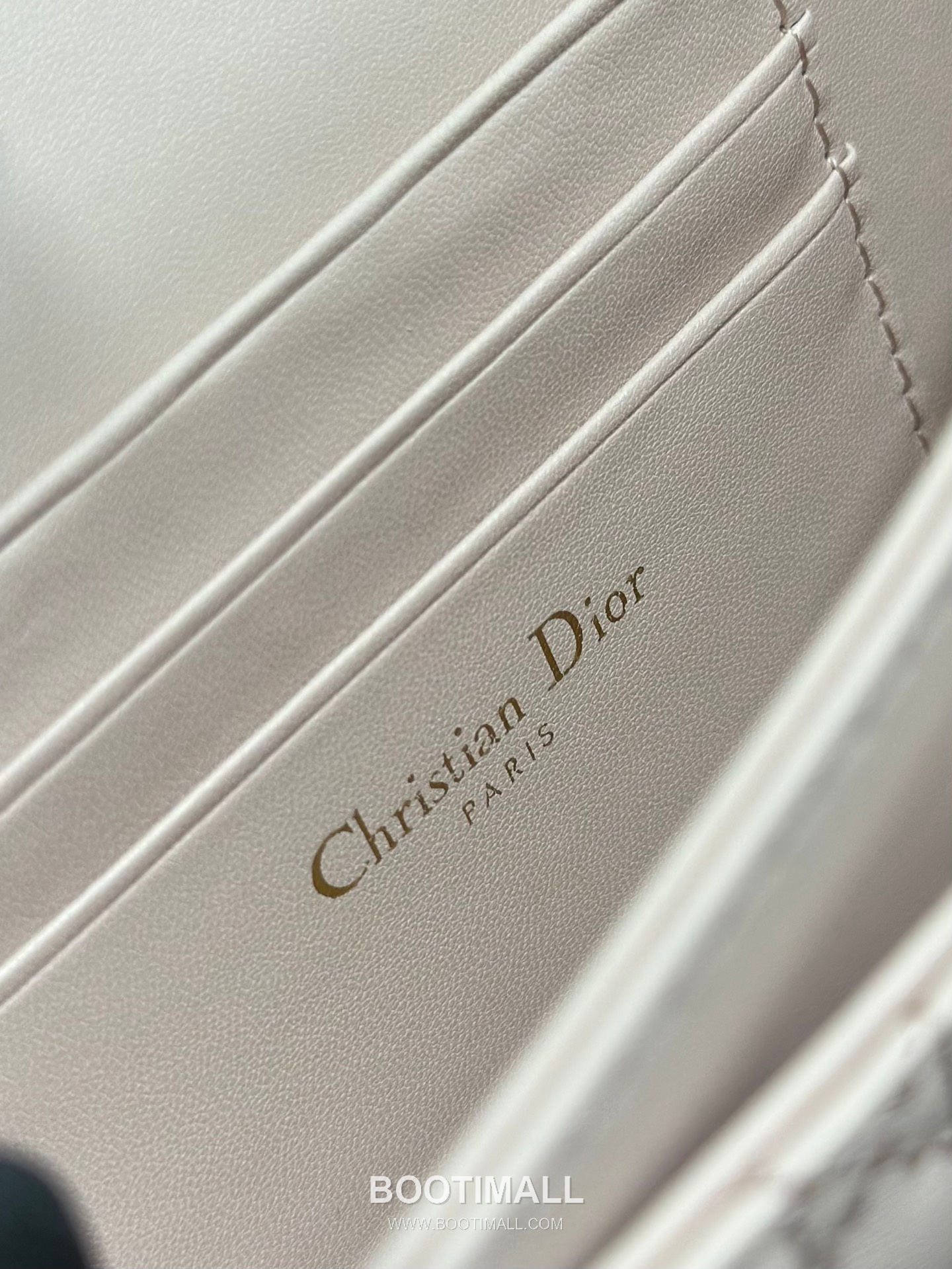 Dior Miss Dior Lambskin Chain Flap Shoulder Bag with Top Handle Charm 디올 미스디올 램스킨 체인 플랩 탑핸들 참 숄더백 블랙 M0997 21cm 9