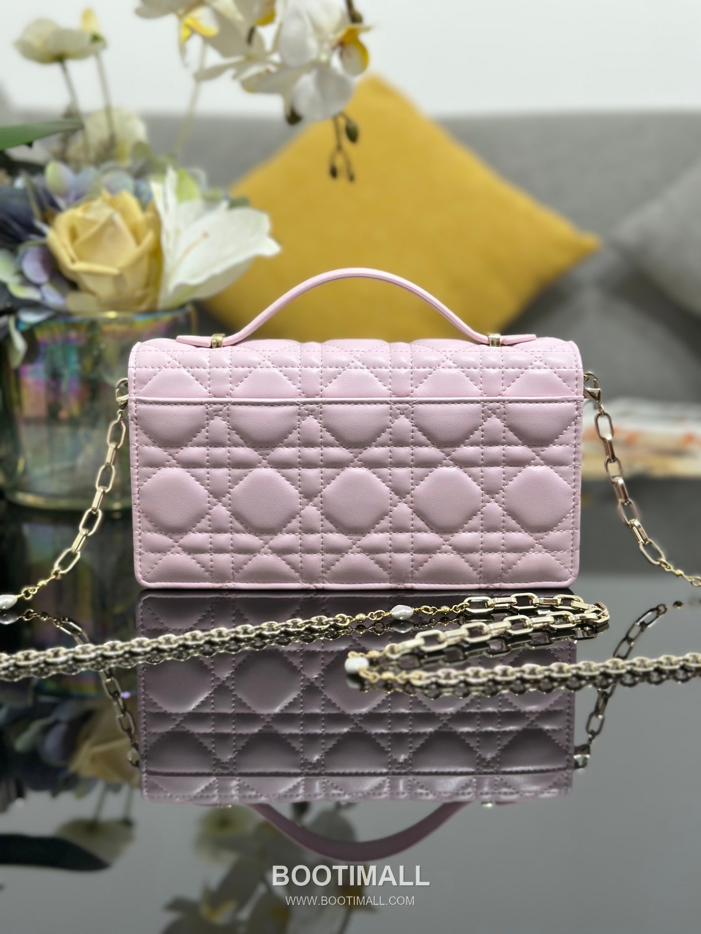 Dior Miss Dior Lambskin Chain Flap Shoulder Bag with Top Handle Charm 디올 미스디올 램스킨 체인 플랩 탑핸들 참 숄더백 블랙 M0997 21cm 2