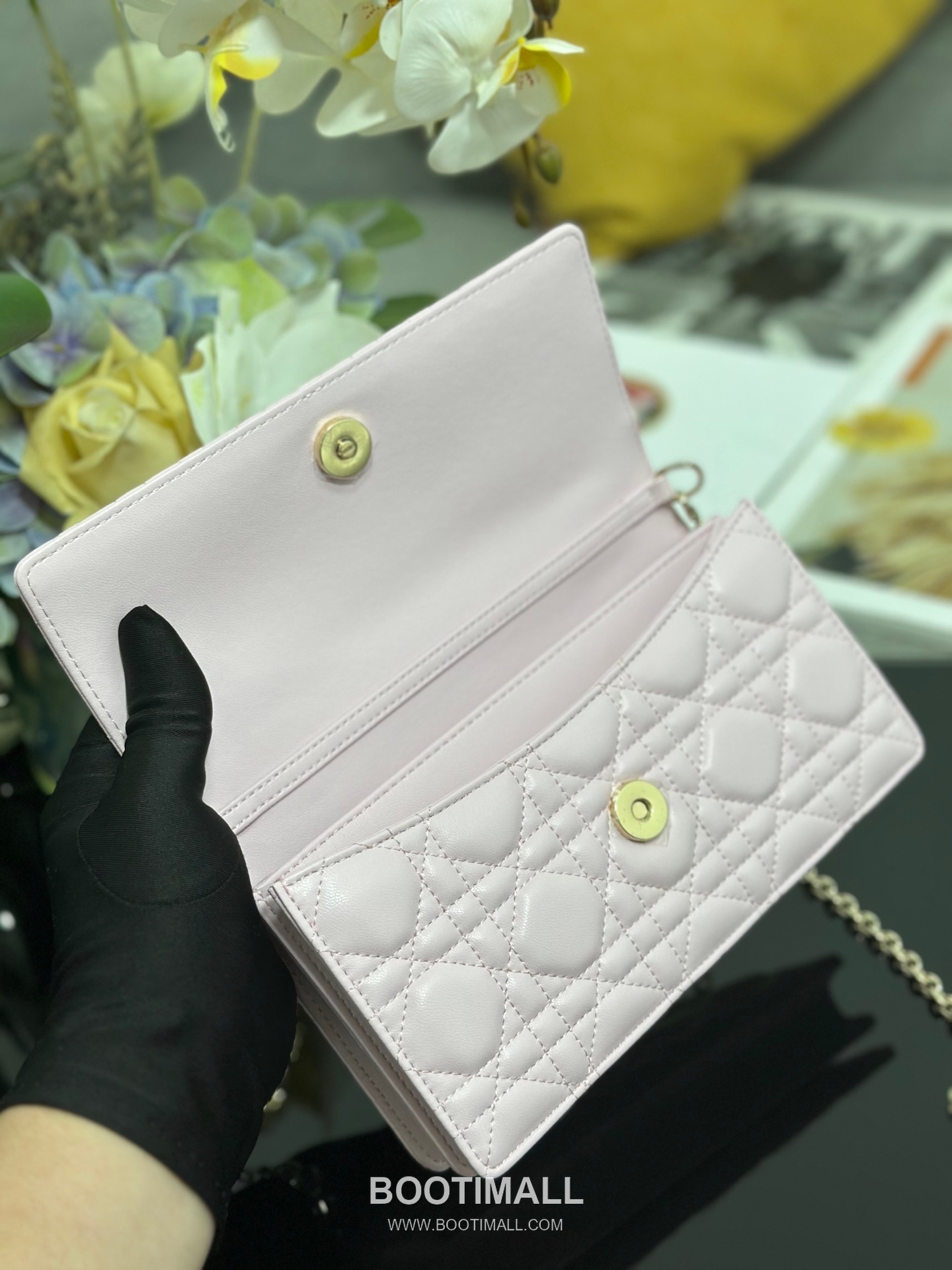 Dior Miss Dior Lambskin Chain Flap Shoulder Bag with Top Handle Charm 디올 미스디올 램스킨 체인 플랩 탑핸들 참 숄더백 블랙 M0997 21cm 7