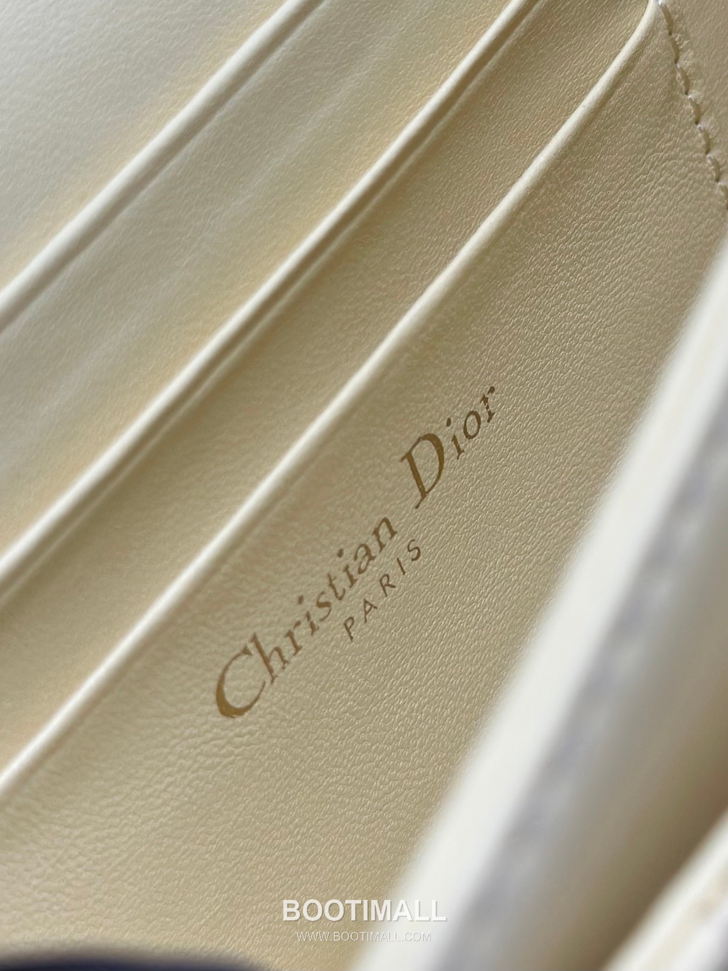 Dior Miss Dior Lambskin Chain Flap Shoulder Bag with Top Handle Charm 디올 미스디올 램스킨 체인 플랩 탑핸들 참 숄더백 블랙 M0997 21cm 9