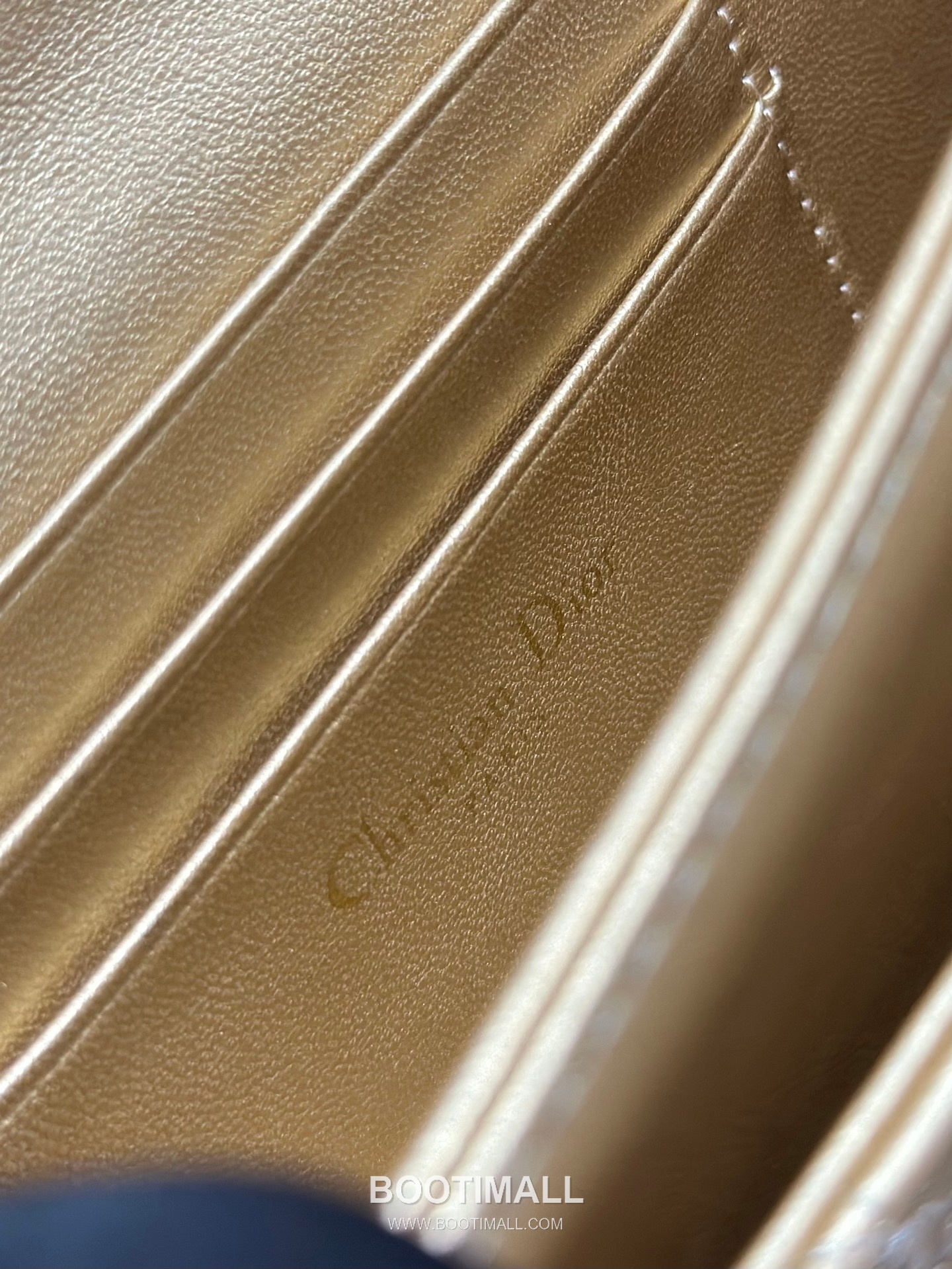 Dior Miss Dior Lambskin Chain Flap Shoulder Bag with Top Handle Charm 디올 미스디올 램스킨 체인 플랩 탑핸들 참 숄더백 블랙 M0997 21cm 9