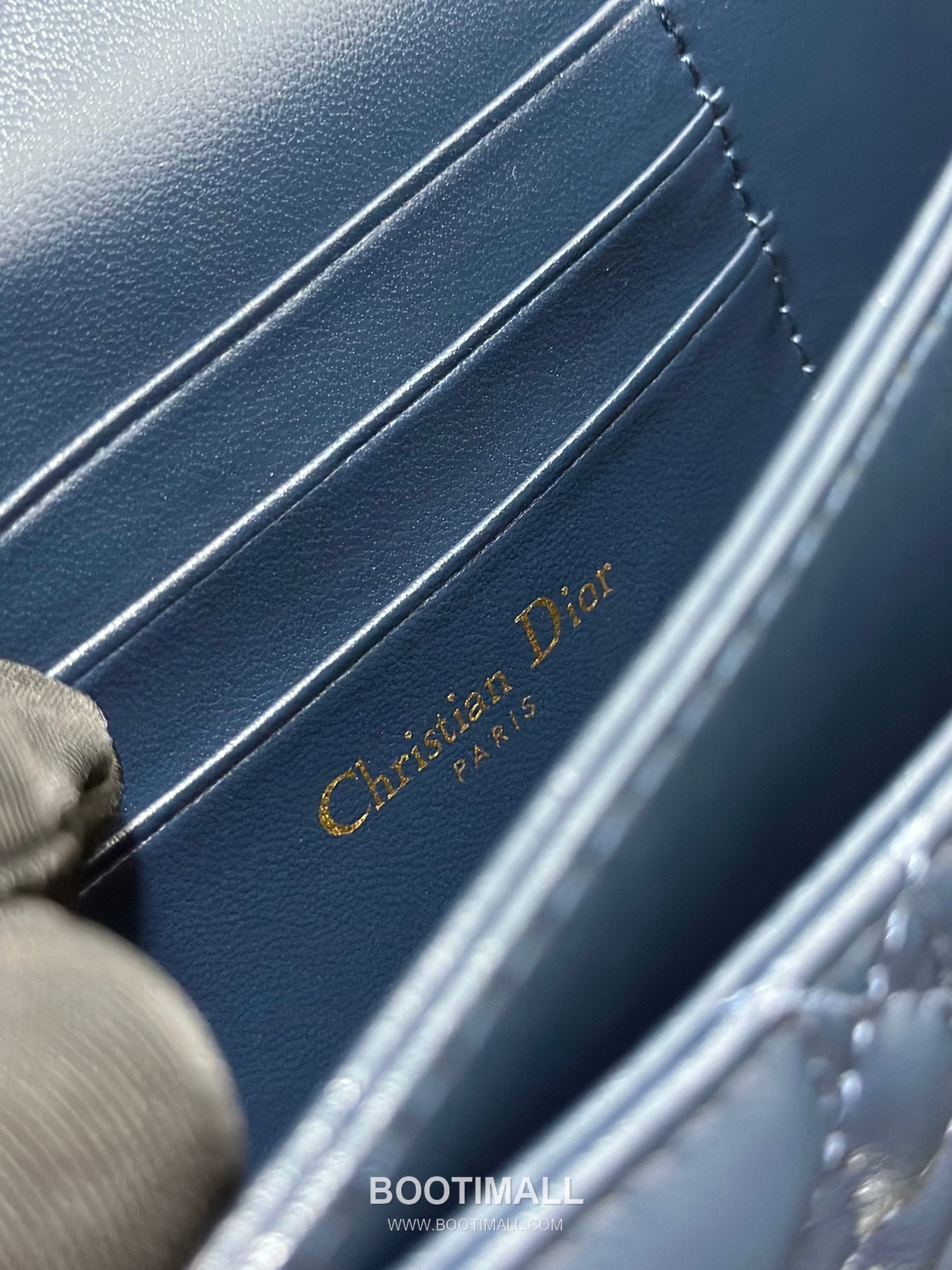 Dior Miss Dior Lambskin Chain Flap Shoulder Bag with Top Handle Charm 디올 미스디올 램스킨 체인 플랩 탑핸들 참 숄더백 블랙 M0997 21cm 9