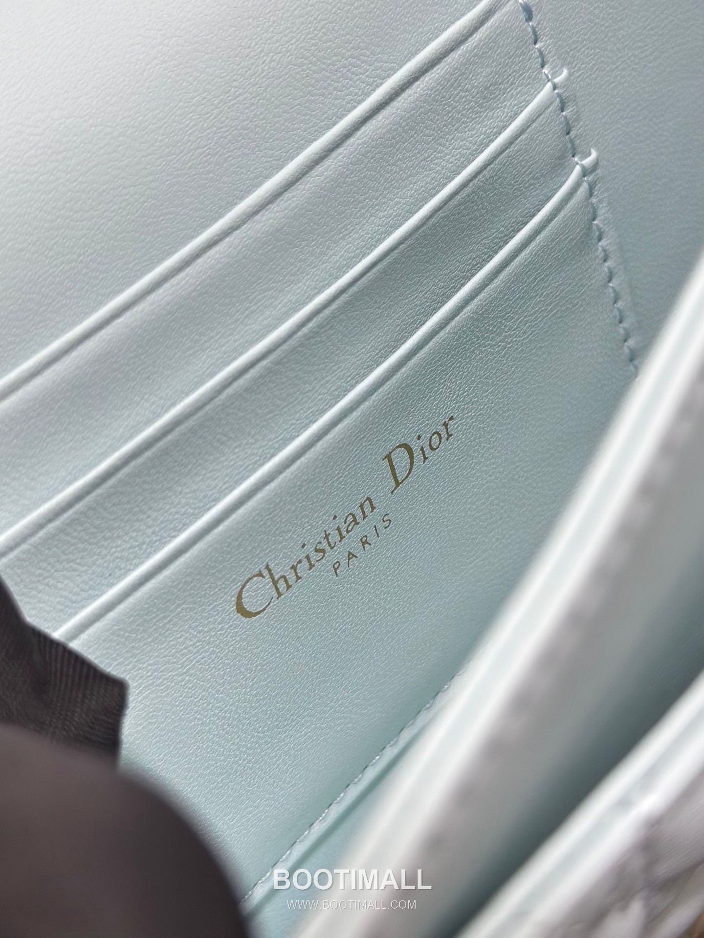 Dior Miss Dior Lambskin Chain Flap Shoulder Bag with Top Handle Charm 디올 미스디올 램스킨 체인 플랩 탑핸들 참 숄더백 블랙 M0997 21cm 9