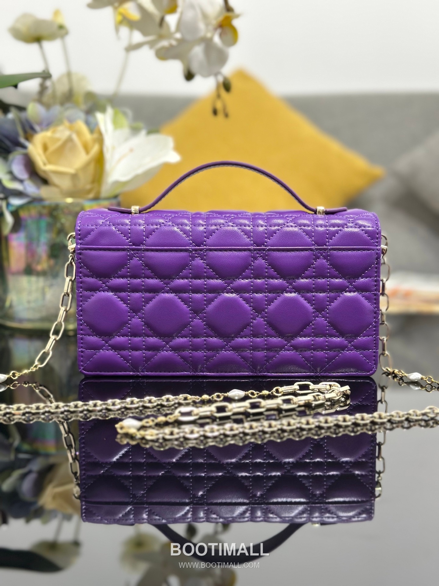 Dior Miss Dior Lambskin Chain Flap Shoulder Bag with Top Handle Charm 디올 미스디올 램스킨 체인 플랩 탑핸들 참 숄더백 블랙 M0997 21cm 2