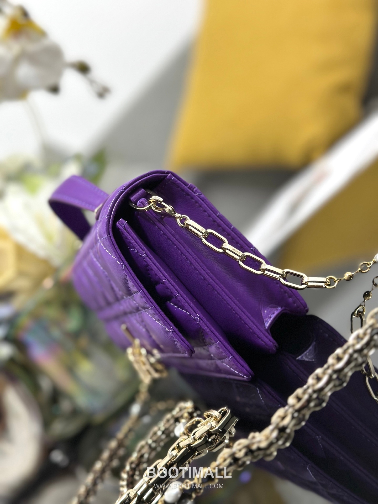 Dior Miss Dior Lambskin Chain Flap Shoulder Bag with Top Handle Charm 디올 미스디올 램스킨 체인 플랩 탑핸들 참 숄더백 블랙 M0997 21cm 3