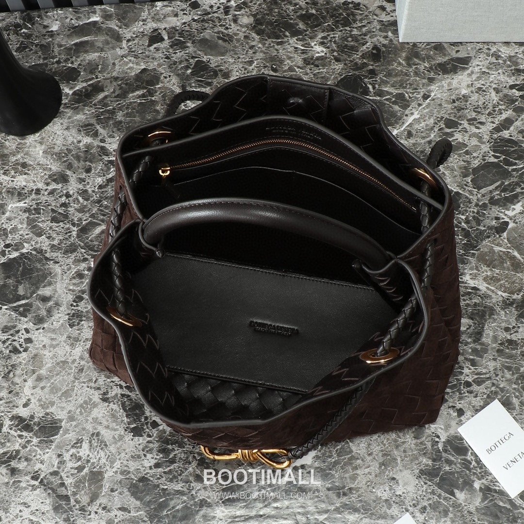 Bottega Veneta Andiamo Lambskin Leather Adjustable Strap Shoulder Bag 보테가베네타 안디아모 램스킨 레더 조절 스트랩 숄더백 32cm 7