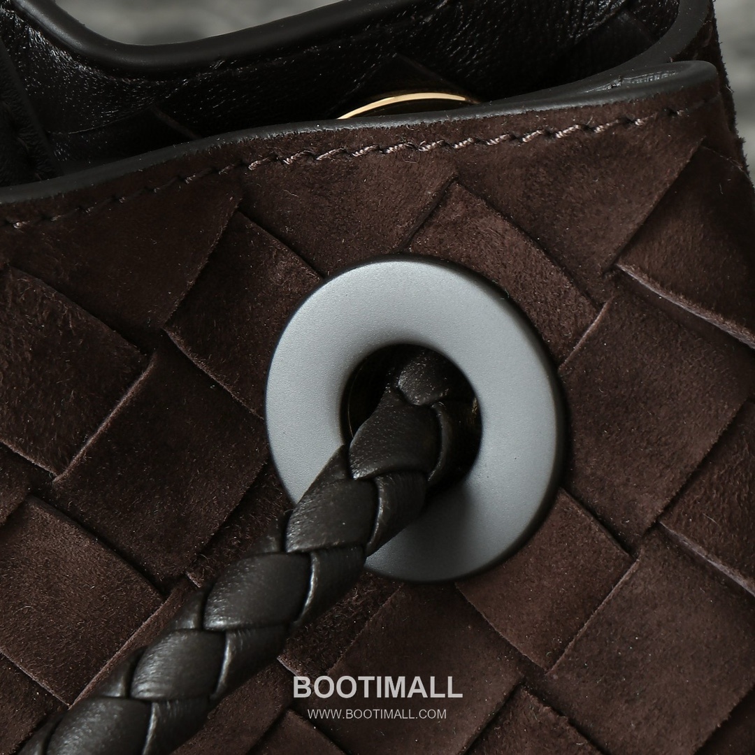 Bottega Veneta Andiamo Lambskin Leather Bow Knot Hardware Top Handle Shoulder Bag 보테가베네타 안디아모 램스킨 레더 보우 매듭 하드웨어 탑핸들 숄더백 25cm 6