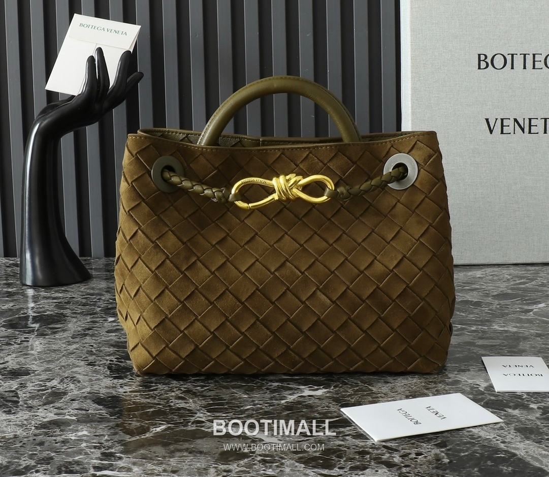 Bottega Veneta Andiamo Lambskin Leather Bow Knot Hardware Top Handle Shoulder Bag 보테가베네타 안디아모 램스킨 레더 보우 매듭 하드웨어 탑핸들 숄더백 25cm 1