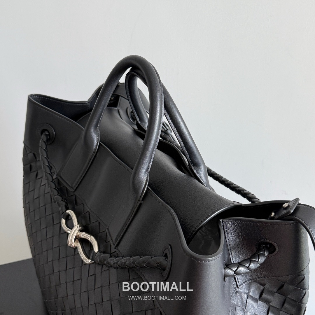 Bottega Veneta Andiamo Voyager Intrecciato Calfskin Leather Black Travel Tote Bag 보테가베네타 안디아모 보이저 인트레치아토 카프스킨 레더 블랙 트래블 토트백 20192380 43cm 10