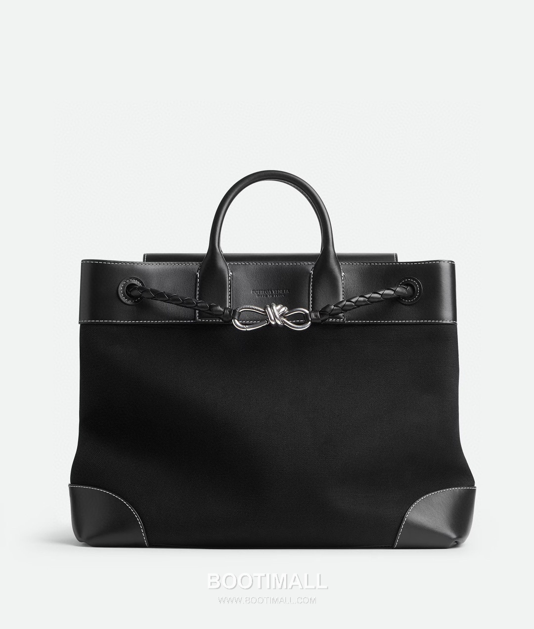 Bottega Veneta Andiamo Voyager Calfskin Canvas Leather Black Drawstring Travel Tote Bag 보테가베네타 안디아모 보이저 카프스킨 캔버스 레더 블랙 드로스트링 트래블 토트백 43cm 15