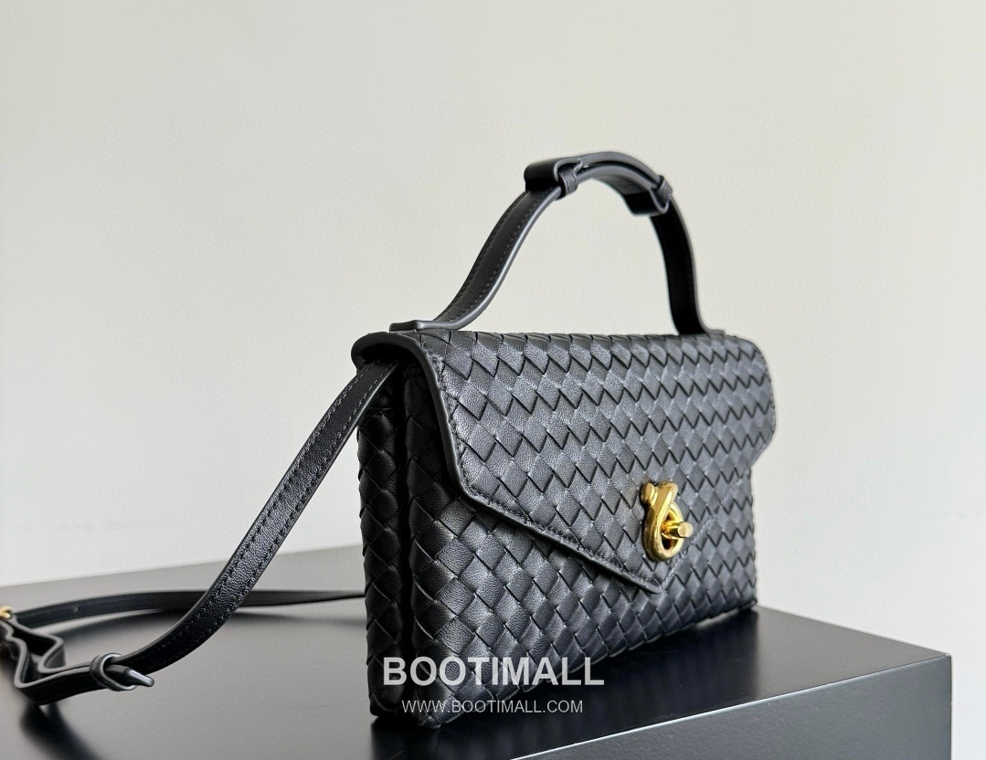 Bottega Veneta Knot Lock Lambskin Leather Black Top Handle Shoulder Bag 보테가베네타 노트락 램스킨 레더 블랙 탑핸들 숄더백 20191180 25cm 5