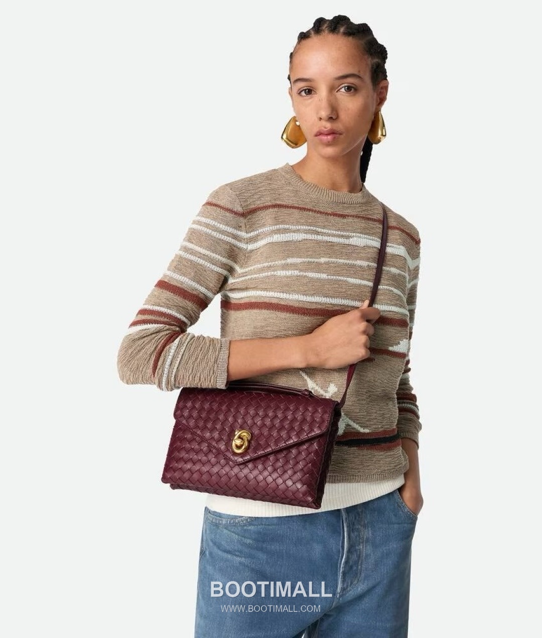 Bottega Veneta Knot Lock Lambskin Leather Black Top Handle Shoulder Bag 보테가베네타 노트락 램스킨 레더 블랙 탑핸들 숄더백 20191180 25cm 3