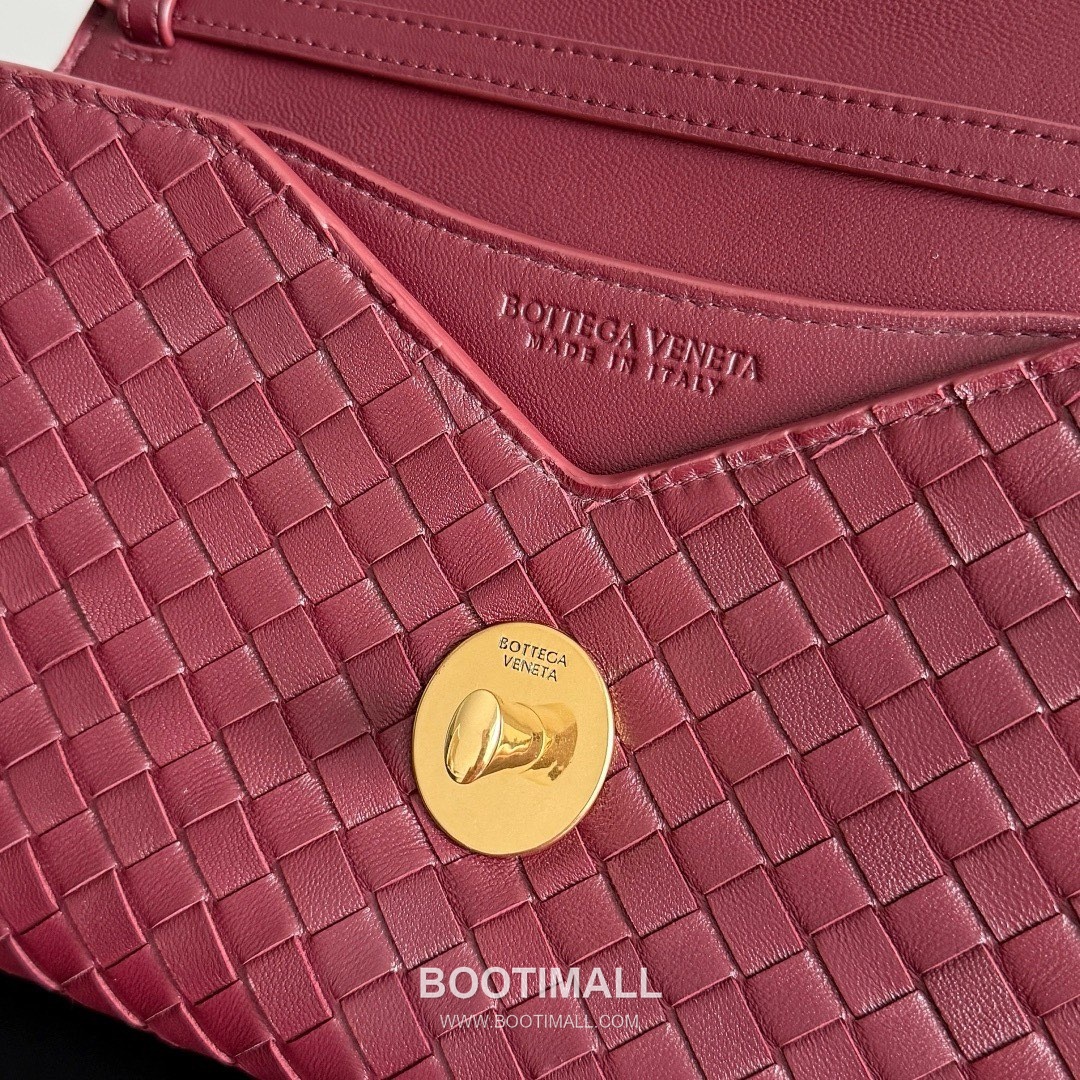 Bottega Veneta Knot Lock Lambskin Leather Black Top Handle Shoulder Bag 보테가베네타 노트락 램스킨 레더 블랙 탑핸들 숄더백 20191180 25cm 10