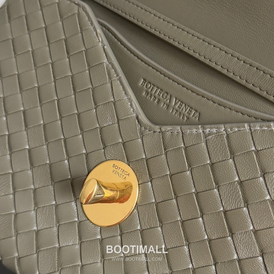 Bottega Veneta Knot Lock Lambskin Leather Black Top Handle Shoulder Bag 보테가베네타 노트락 램스킨 레더 블랙 탑핸들 숄더백 20191180 25cm 10