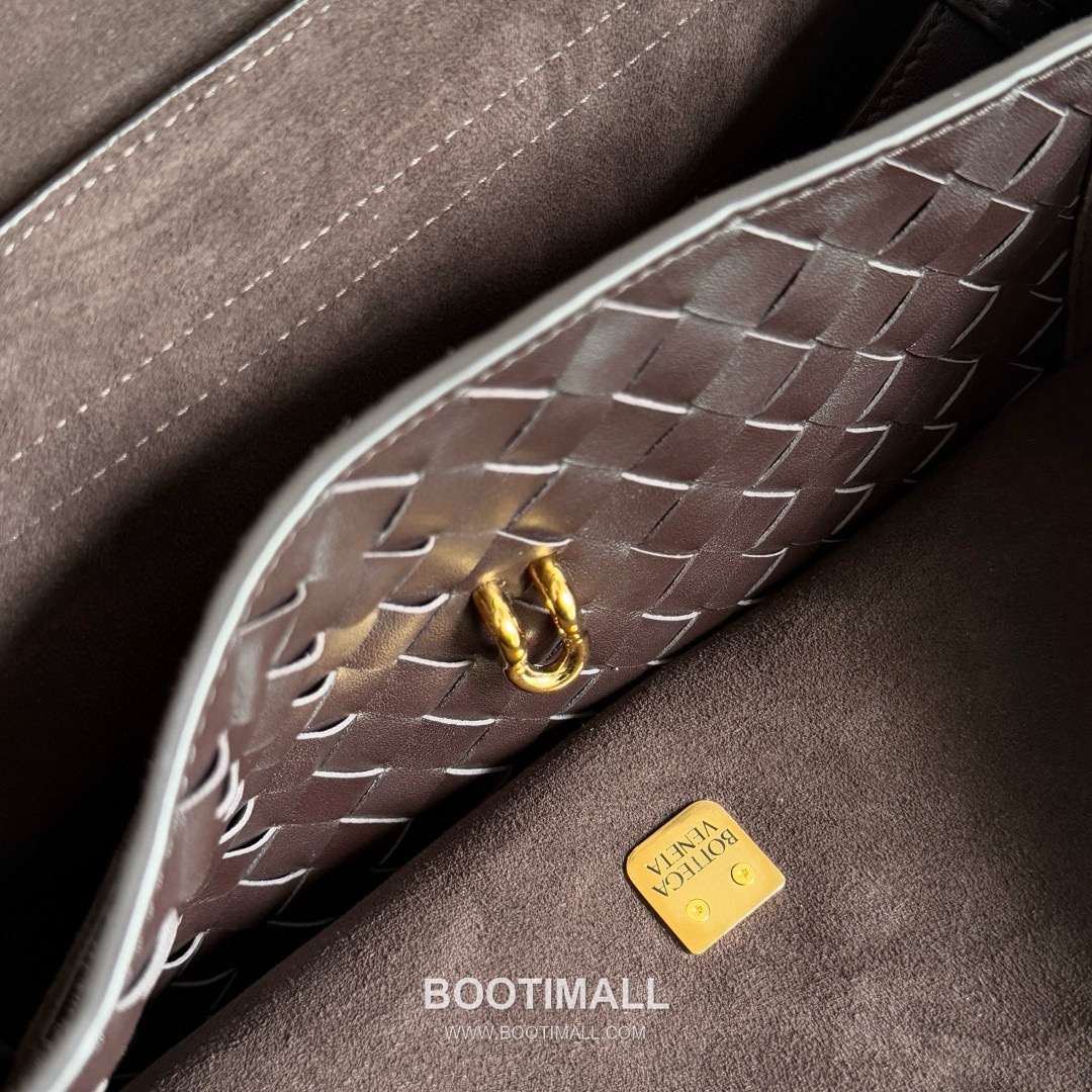 Bottega Veneta Ciao Ciao Smooth Calfskin Leather Black Knot Flap Top Handle Shoulder Bag 보테가베네타 차오차오 스무스 카프스킨 레더 블랙 노트 플랩 탑핸들 숄더백 20191980 34cm 4