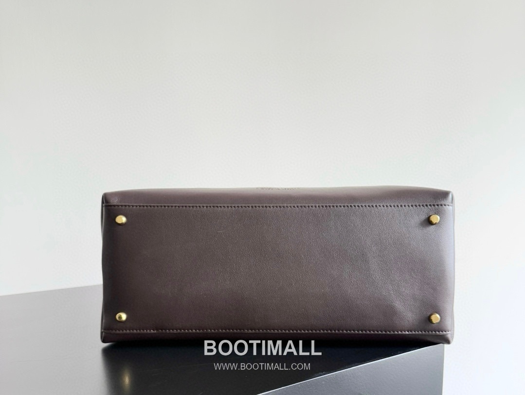 Bottega Veneta Ciao Ciao Smooth Calfskin Leather Black Knot Flap Top Handle Shoulder Bag 보테가베네타 차오차오 스무스 카프스킨 레더 블랙 노트 플랩 탑핸들 숄더백 20191980 34cm 13