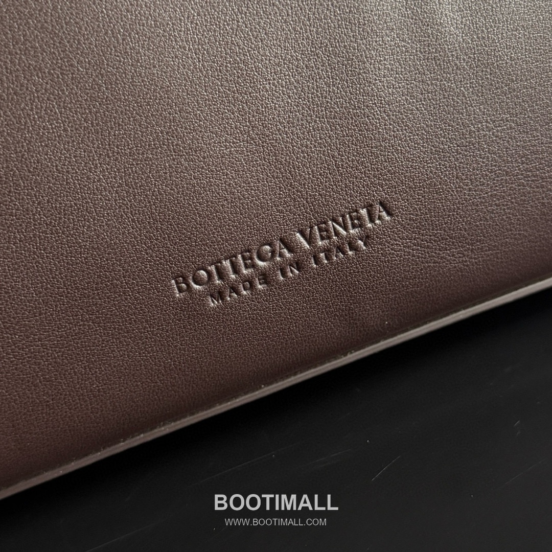 Bottega Veneta Ciao Ciao Smooth Calfskin Leather Black Knot Flap Top Handle Shoulder Bag 보테가베네타 차오차오 스무스 카프스킨 레더 블랙 노트 플랩 탑핸들 숄더백 20191980 34cm 15