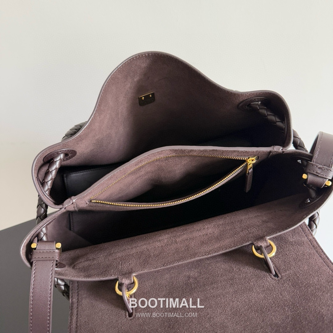 Bottega Veneta Ciao Ciao Smooth Calfskin Leather Black Knot Flap Top Handle Shoulder Bag 보테가베네타 차오차오 스무스 카프스킨 레더 블랙 노트 플랩 탑핸들 숄더백 20191980 34cm 18