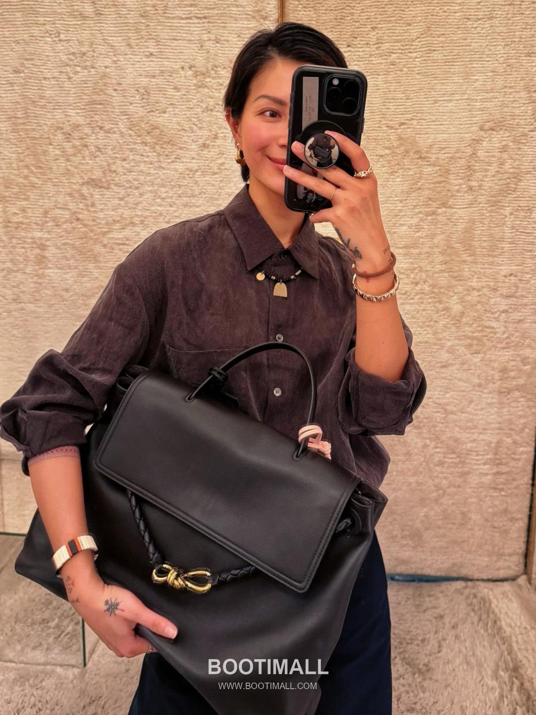 Bottega Veneta Ciao Ciao Smooth Calfskin Leather Black Knot Flap Top Handle Shoulder Bag 보테가베네타 차오차오 스무스 카프스킨 레더 블랙 노트 플랩 탑핸들 숄더백 20191980 34cm 1