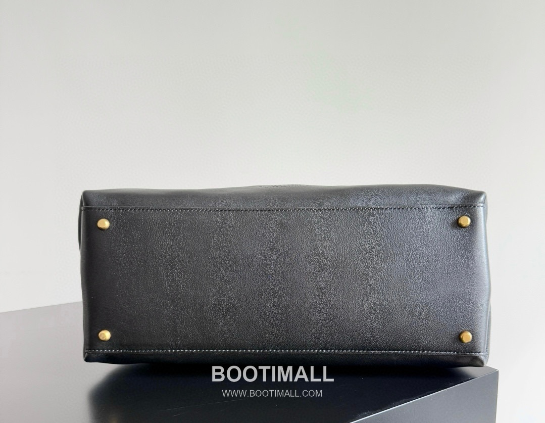 Bottega Veneta Ciao Ciao Smooth Calfskin Leather Black Knot Flap Top Handle Shoulder Bag 보테가베네타 차오차오 스무스 카프스킨 레더 블랙 노트 플랩 탑핸들 숄더백 20191980 34cm 22