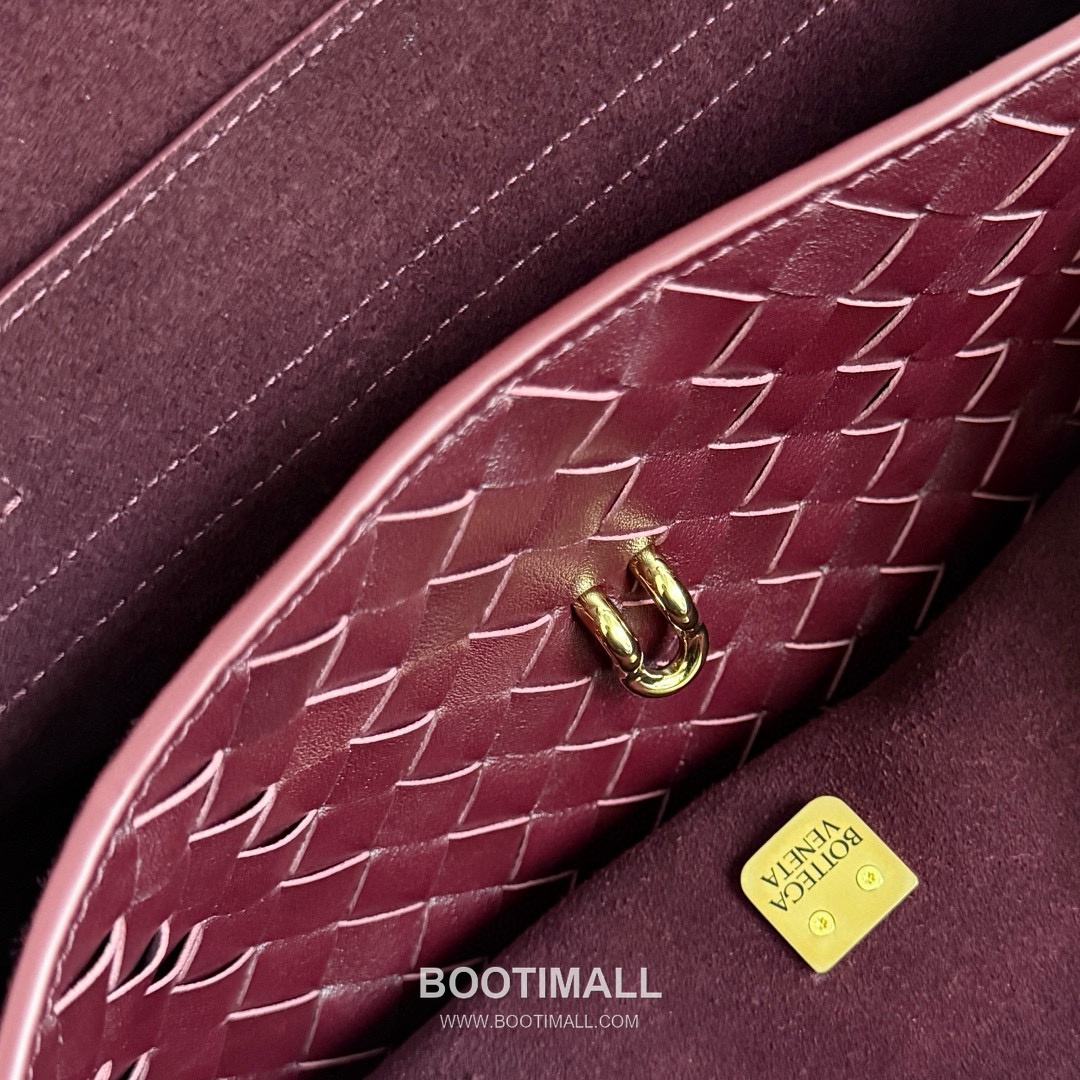 Bottega Veneta Ciao Ciao Smooth Calfskin Leather Black Knot Flap Top Handle Shoulder Bag 보테가베네타 차오차오 스무스 카프스킨 레더 블랙 노트 플랩 탑핸들 숄더백 20191980 34cm 4