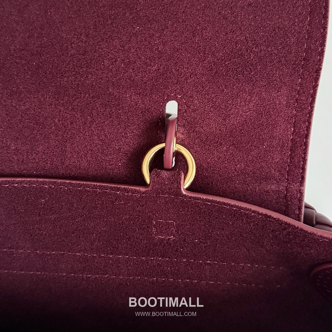 Bottega Veneta Ciao Ciao Smooth Calfskin Leather Black Knot Flap Top Handle Shoulder Bag 보테가베네타 차오차오 스무스 카프스킨 레더 블랙 노트 플랩 탑핸들 숄더백 20191980 34cm 5