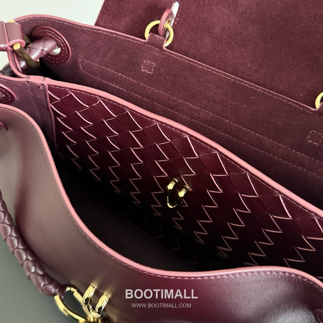 Bottega Veneta Ciao Ciao Smooth Calfskin Leather Black Knot Flap Top Handle Shoulder Bag 보테가베네타 차오차오 스무스 카프스킨 레더 블랙 노트 플랩 탑핸들 숄더백 20191980 34cm 6