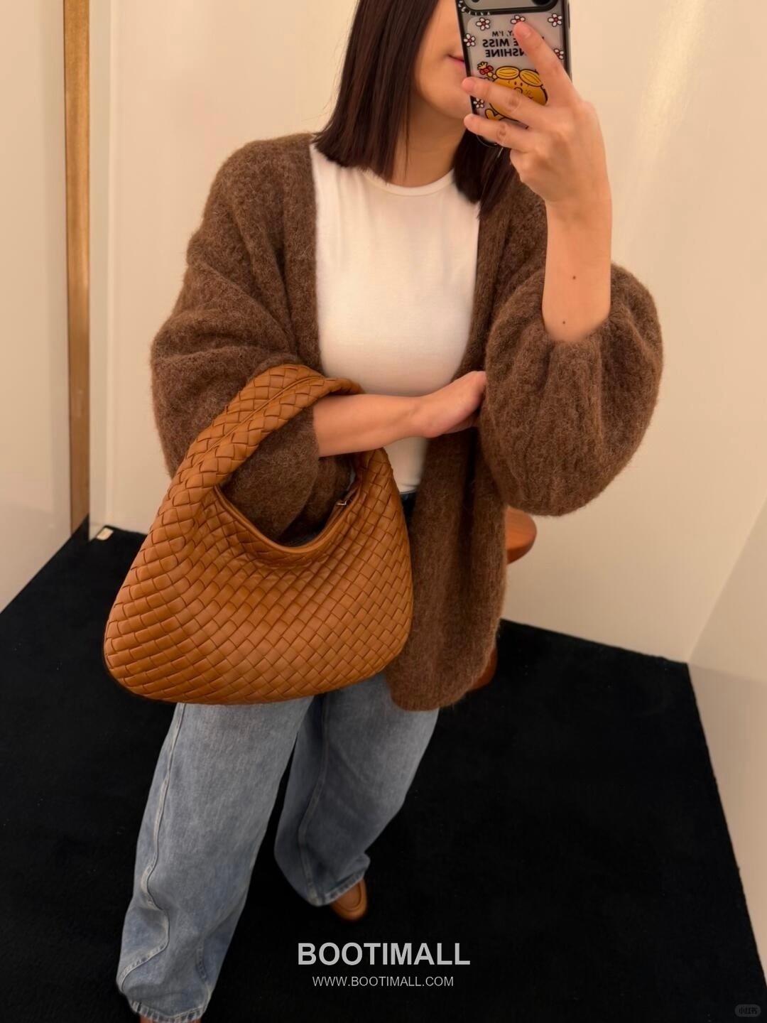 Bottega Veneta Nappa Supple Lambskin Leather Black Dumpling Hobo Shoulder Bag 보테가베네타 나파 서플 램스킨 레더 블랙 만두형 호보 숄더백 20191680 44cm 7