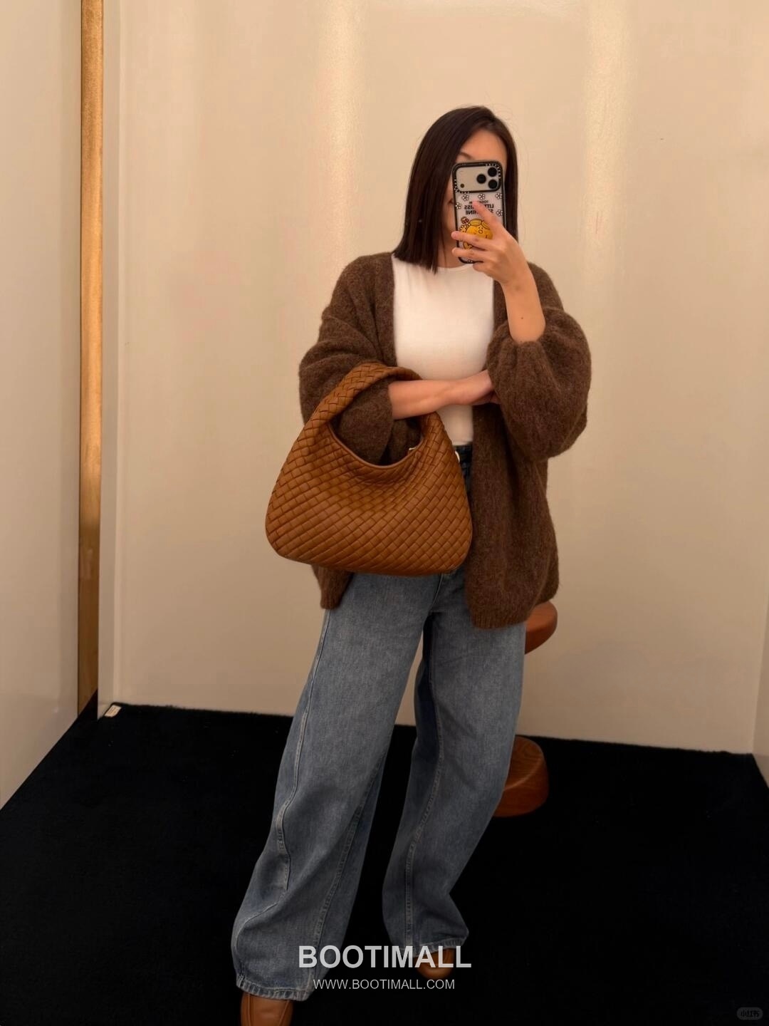 Bottega Veneta Nappa Supple Lambskin Leather Black Dumpling Hobo Shoulder Bag 보테가베네타 나파 서플 램스킨 레더 블랙 만두형 호보 숄더백 20191680 44cm 8