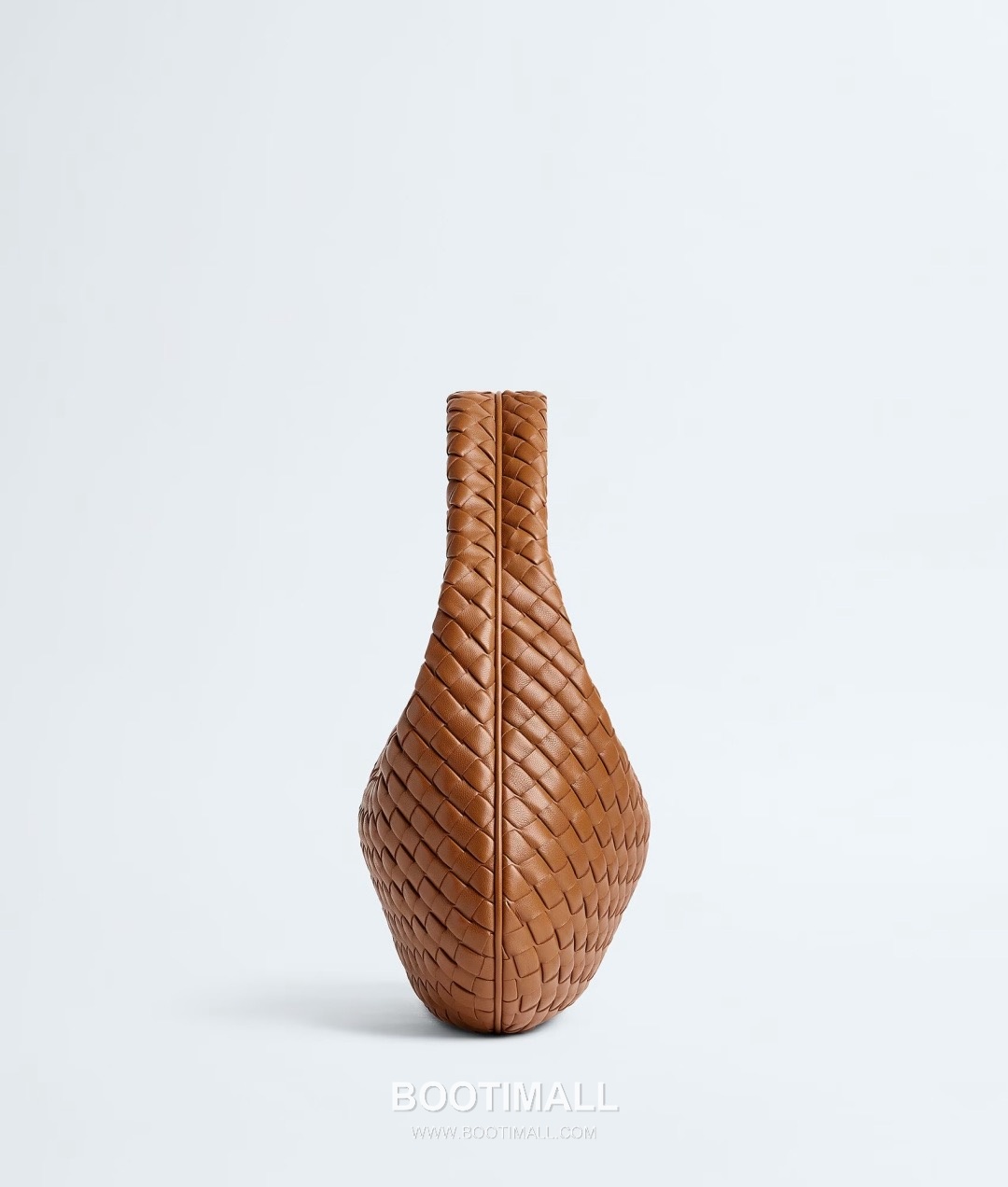 Bottega Veneta Nappa Supple Lambskin Leather Black Dumpling Hobo Shoulder Bag 보테가베네타 나파 서플 램스킨 레더 블랙 만두형 호보 숄더백 20191680 44cm 22