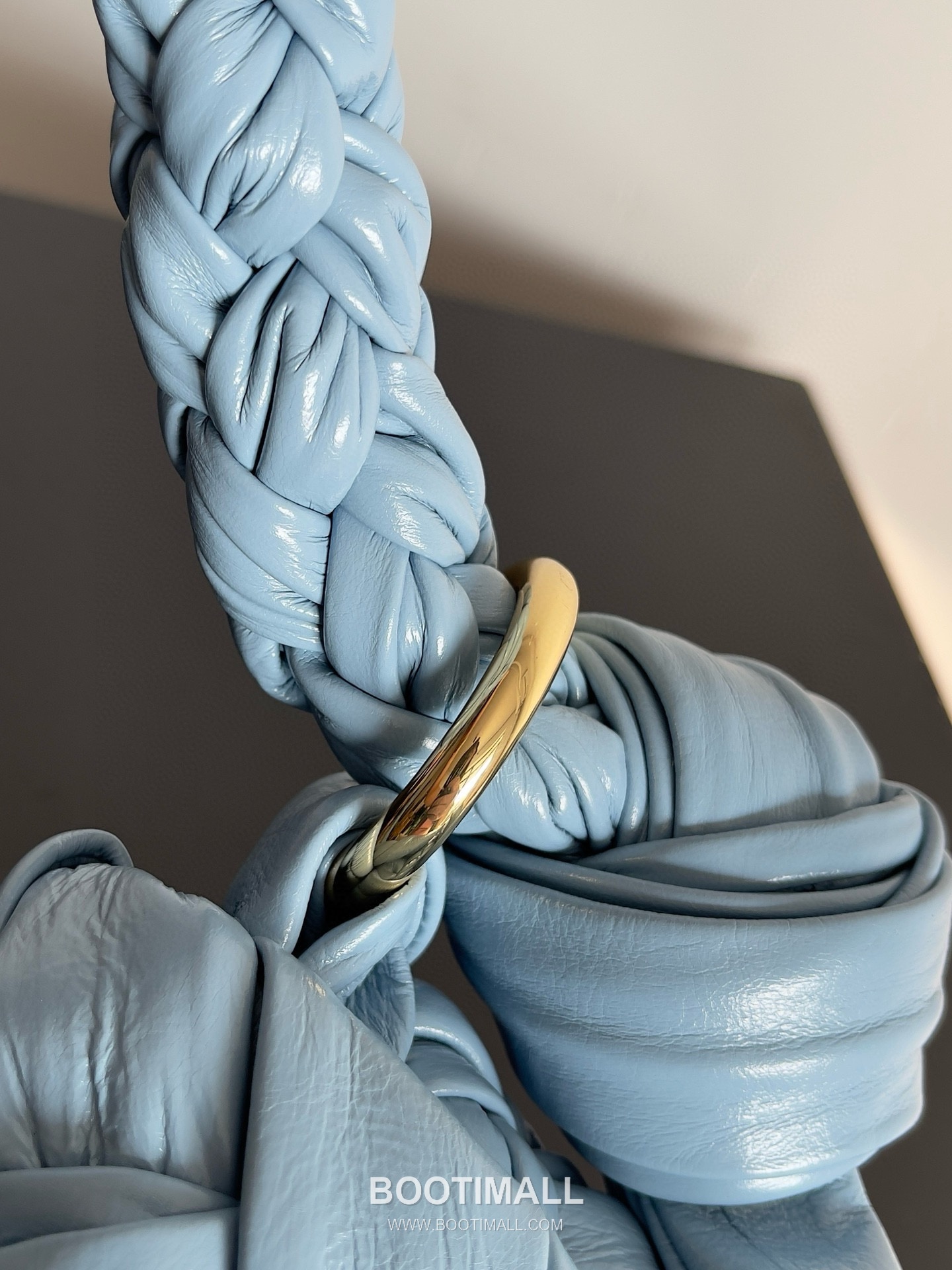 Bottega Veneta Kalimero Citta Intrecciato Calfskin Leather Black Knot Shoulder Bag 보테가베네타 칼리메로 치타 인트레치아토 카프스킨 레더 블랙 매듭 숄더백 20192380 25cm 6