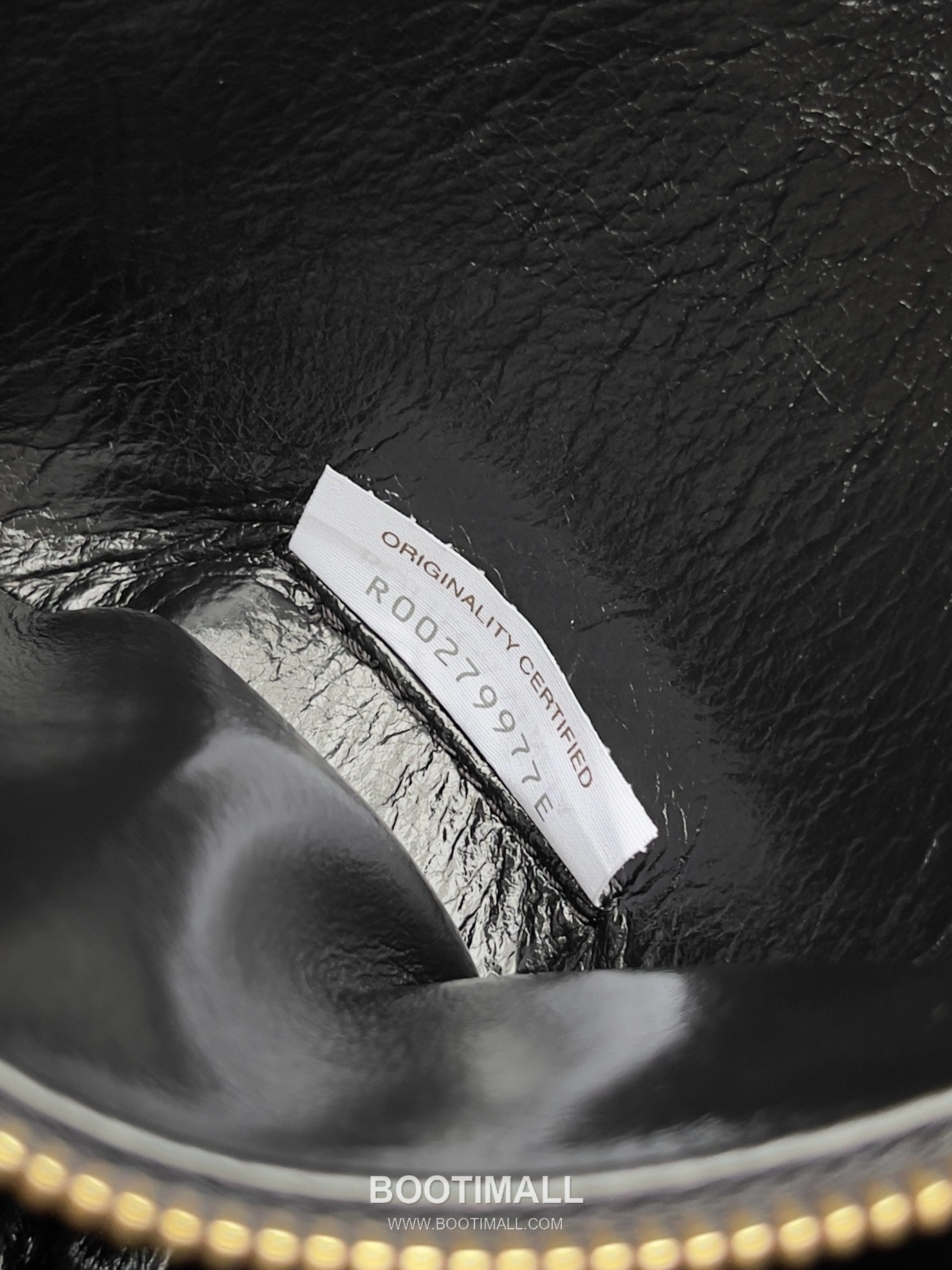 Bottega Veneta Kalimero Citta Intrecciato Calfskin Leather Black Knot Shoulder Bag 보테가베네타 칼리메로 치타 인트레치아토 카프스킨 레더 블랙 매듭 숄더백 20192380 25cm 8