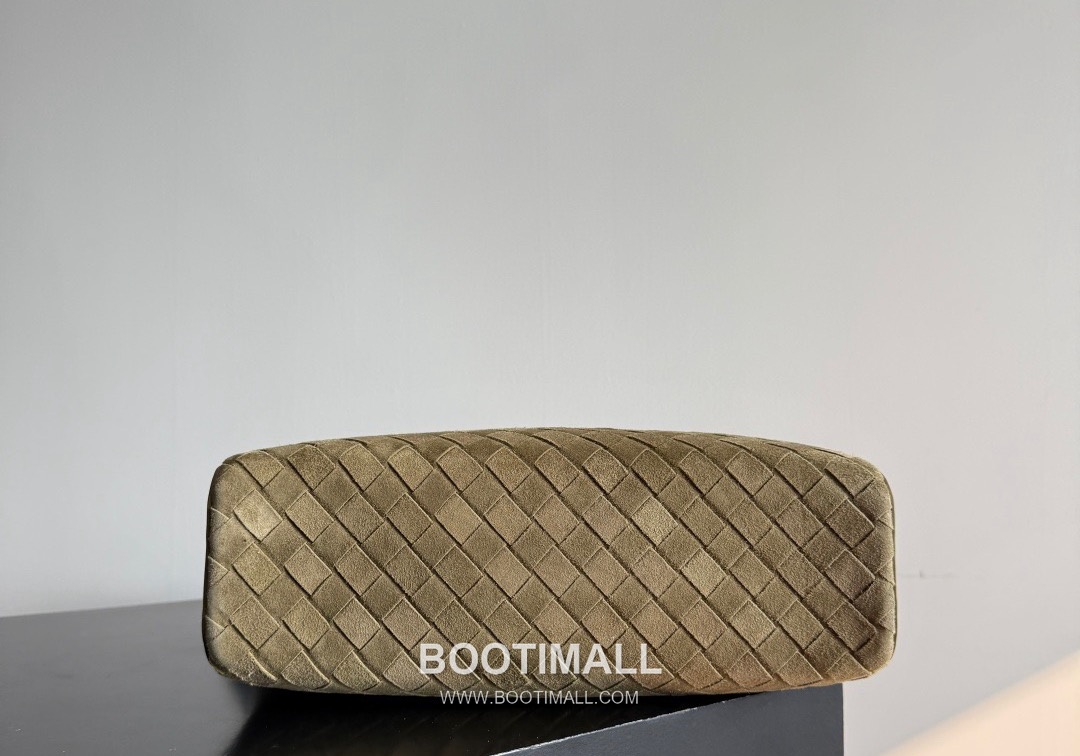 Bottega Veneta Tribeca Intrecciato Calfskin Leather Black Double Zip Crossbody Shoulder Bag 보테가베네타 트라이베카 인트레치아토 카프스킨 레더 블랙 더블 지퍼 크로스바디 숄더백 20191280 30.5cm 9