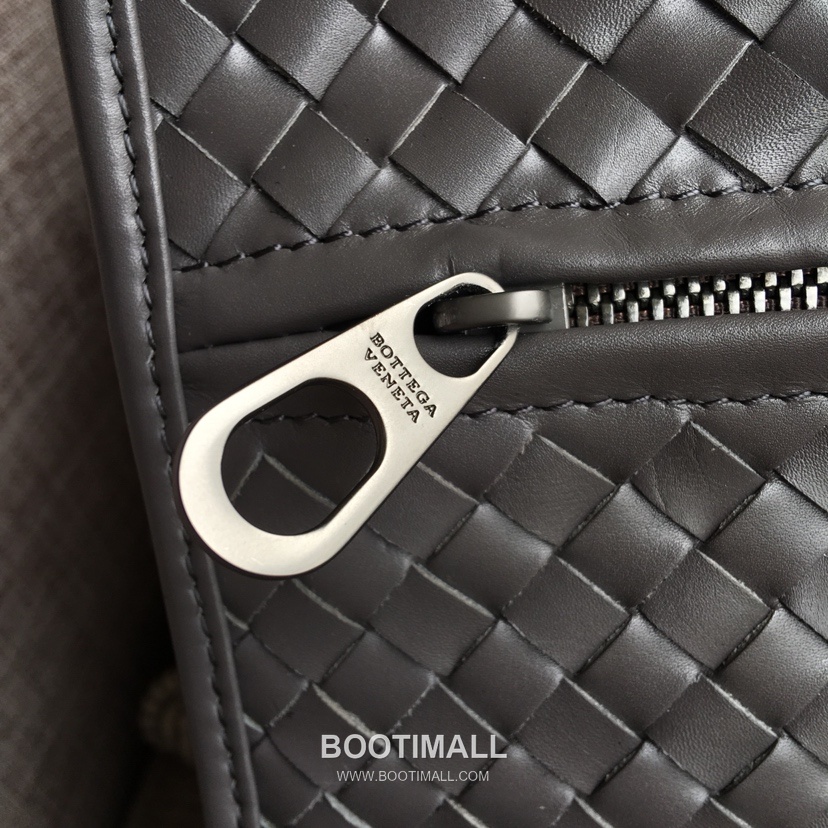 Bottega Veneta Calfskin Leather Black Top Handle Crossbody Briefcase Bag 보테가베네타 카프스킨 레더 블랙 탑핸들 크로스바디 브리프케이스백 20192000 40cm 3