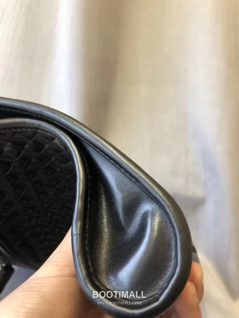 Bottega Veneta Calfskin Leather Black Top Handle Crossbody Briefcase Bag 보테가베네타 카프스킨 레더 블랙 탑핸들 크로스바디 브리프케이스백 20192000 40cm 8