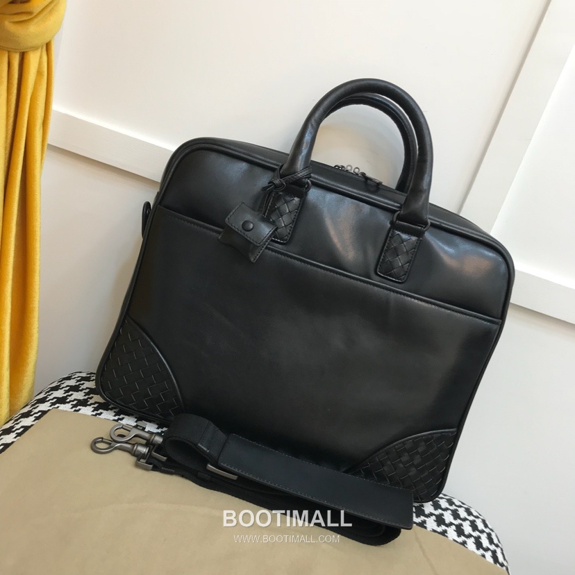 Bottega Veneta Intrecciato Calfskin Leather Black Top Handle Crossbody Briefcase Bag 보테가베네타 인트레치아토 카프스킨 레더 블랙 탑핸들 크로스바디 브리프케이스백 20191800 38cm 9