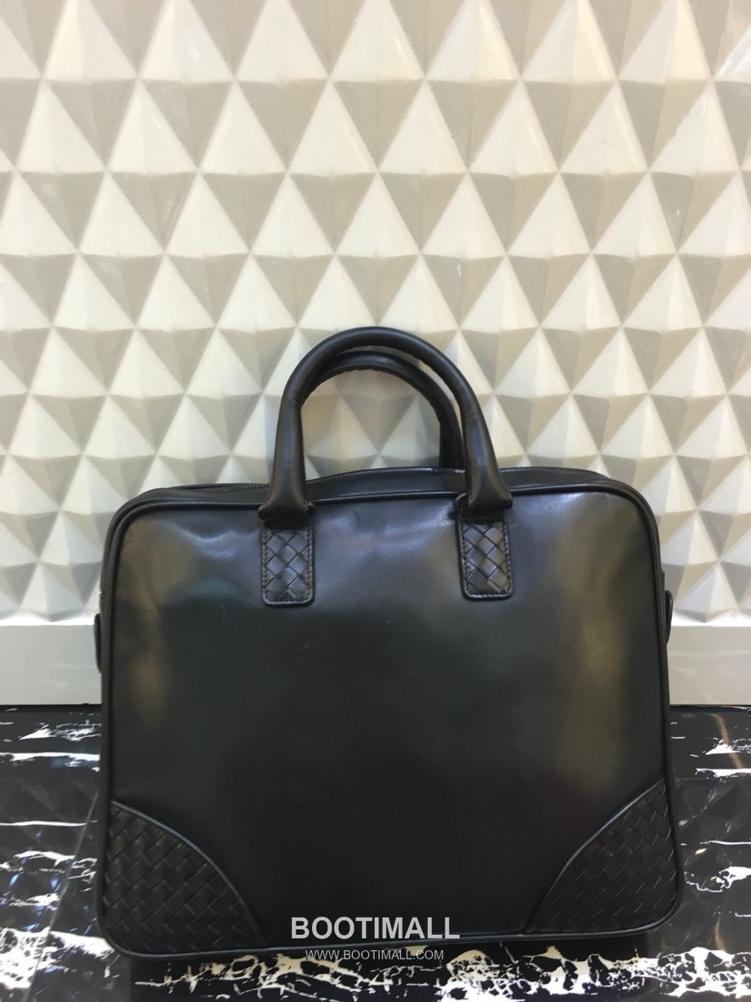 Bottega Veneta Intrecciato Calfskin Leather Black Top Handle Crossbody Briefcase Bag 보테가베네타 인트레치아토 카프스킨 레더 블랙 탑핸들 크로스바디 브리프케이스백 20191800 38cm 17