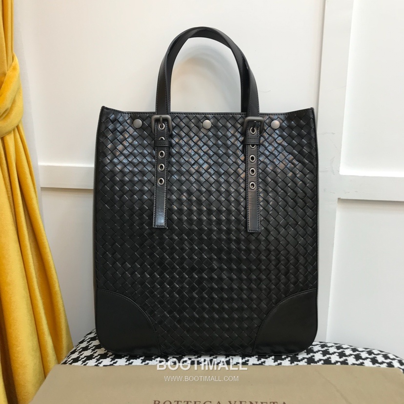 Bottega Veneta Calfskin Leather Black Adjustable Top Handle Tote Bag 보테가베네타 카프스킨 레더 블랙 조절형 탑핸들 토트백 20191800 37cm 1