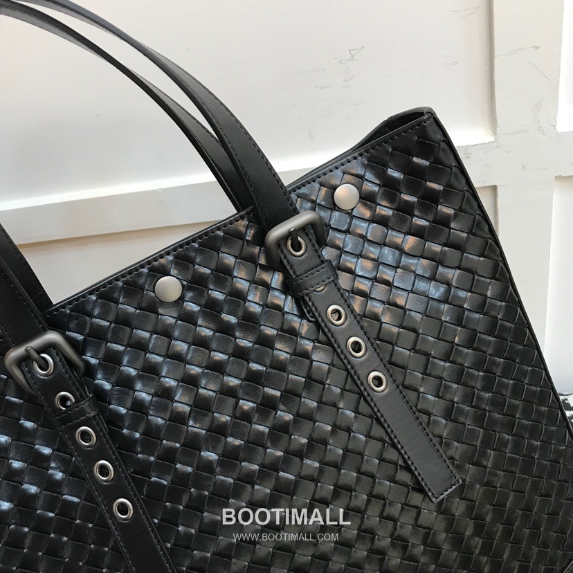 Bottega Veneta Calfskin Leather Black Adjustable Top Handle Tote Bag 보테가베네타 카프스킨 레더 블랙 조절형 탑핸들 토트백 20191800 37cm 5