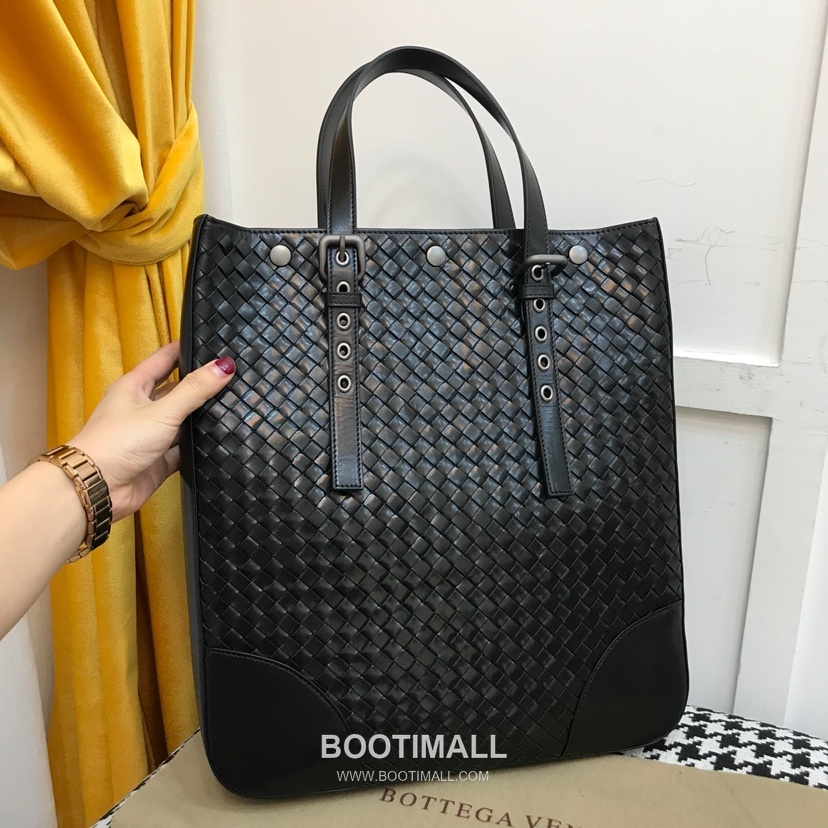 Bottega Veneta Calfskin Leather Black Adjustable Top Handle Tote Bag 보테가베네타 카프스킨 레더 블랙 조절형 탑핸들 토트백 20191800 37cm 9