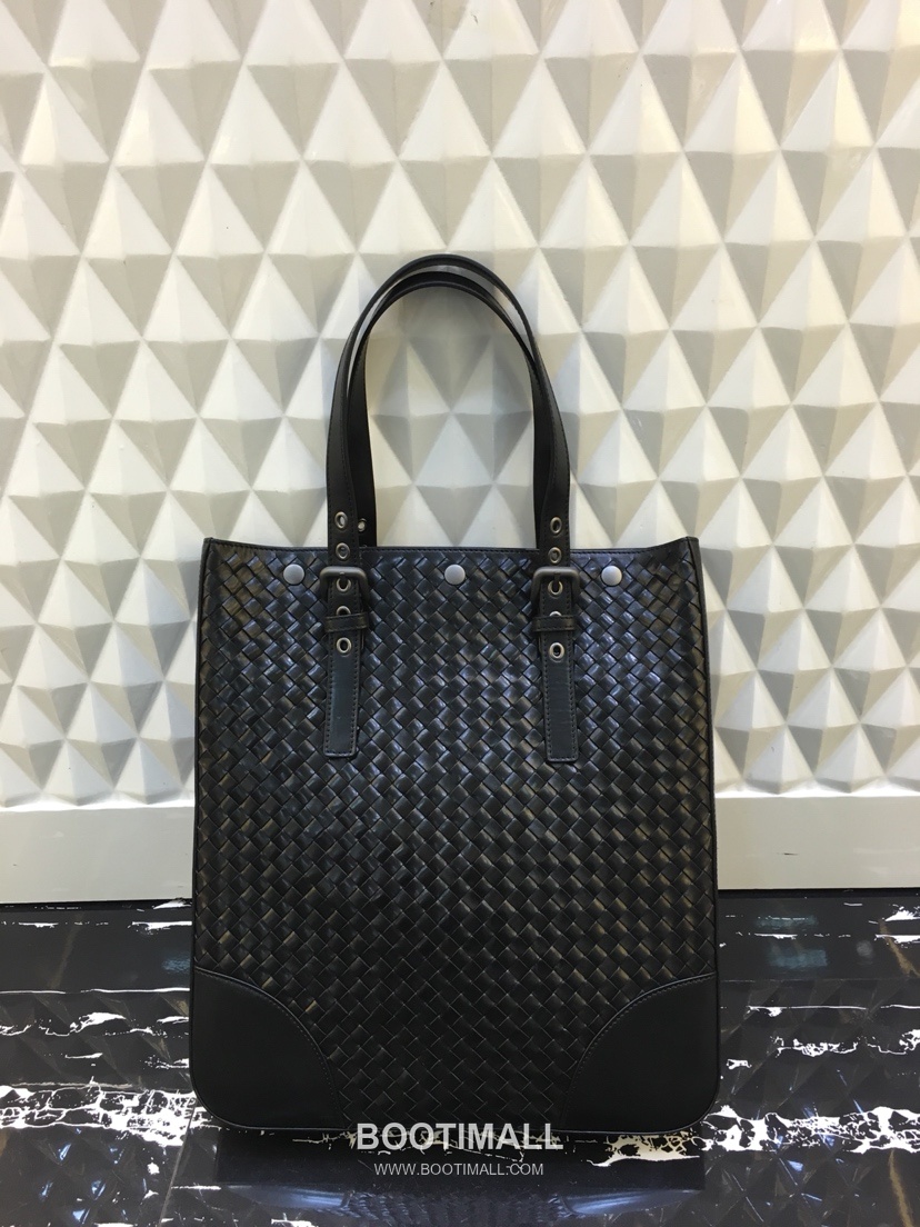 Bottega Veneta Calfskin Leather Black Adjustable Top Handle Tote Bag 보테가베네타 카프스킨 레더 블랙 조절형 탑핸들 토트백 20191800 37cm 10
