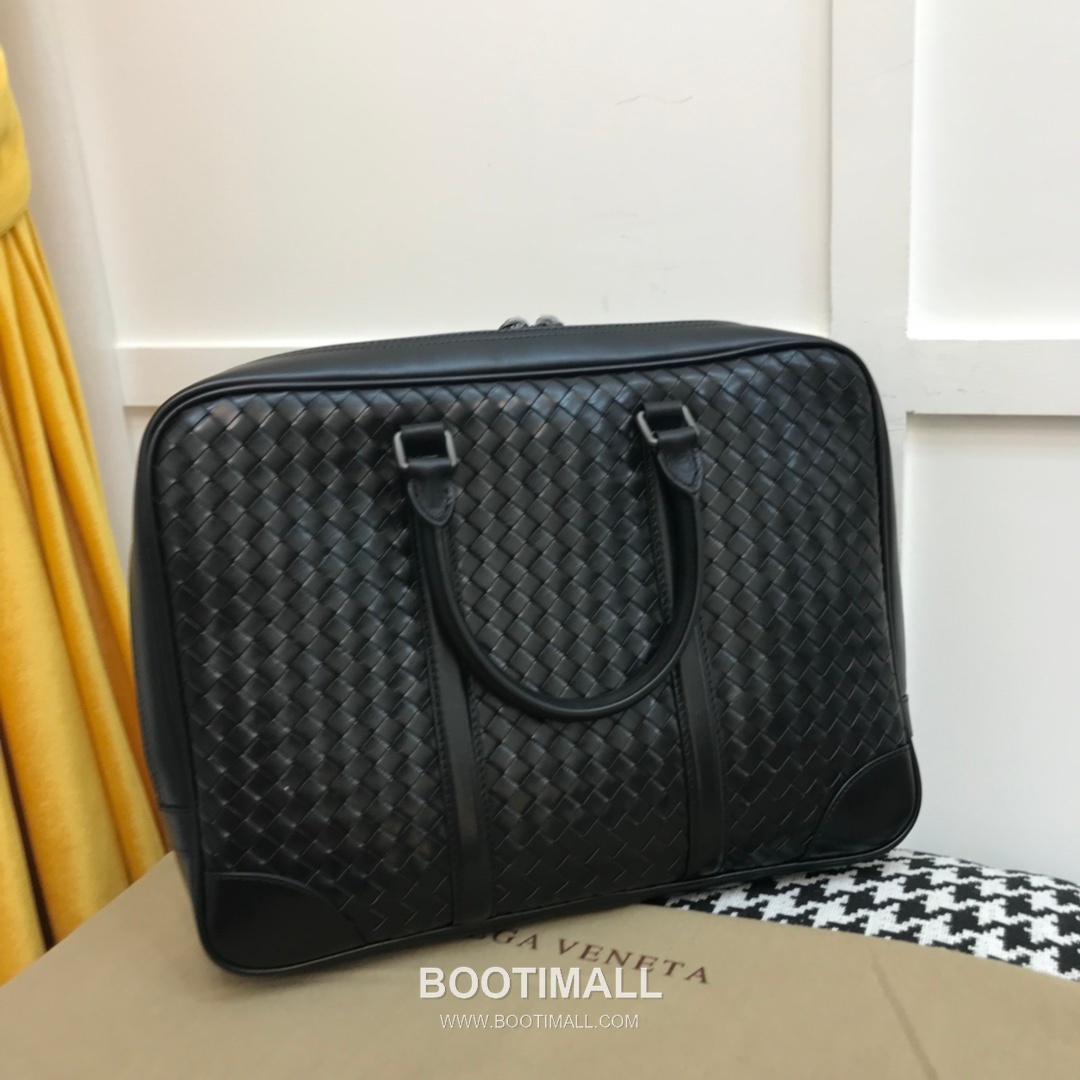 Bottega Veneta Calfskin Leather Black Top Handle Briefcase Bag 보테가베네타 카프스킨 레더 블랙 탑핸들 브리프케이스백 20191700 35cm 5
