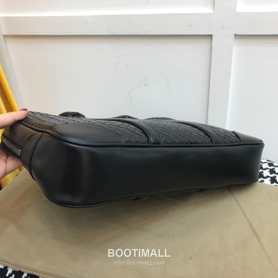 Bottega Veneta Calfskin Leather Black Top Handle Briefcase Bag 보테가베네타 카프스킨 레더 블랙 탑핸들 브리프케이스백 20191700 35cm 6